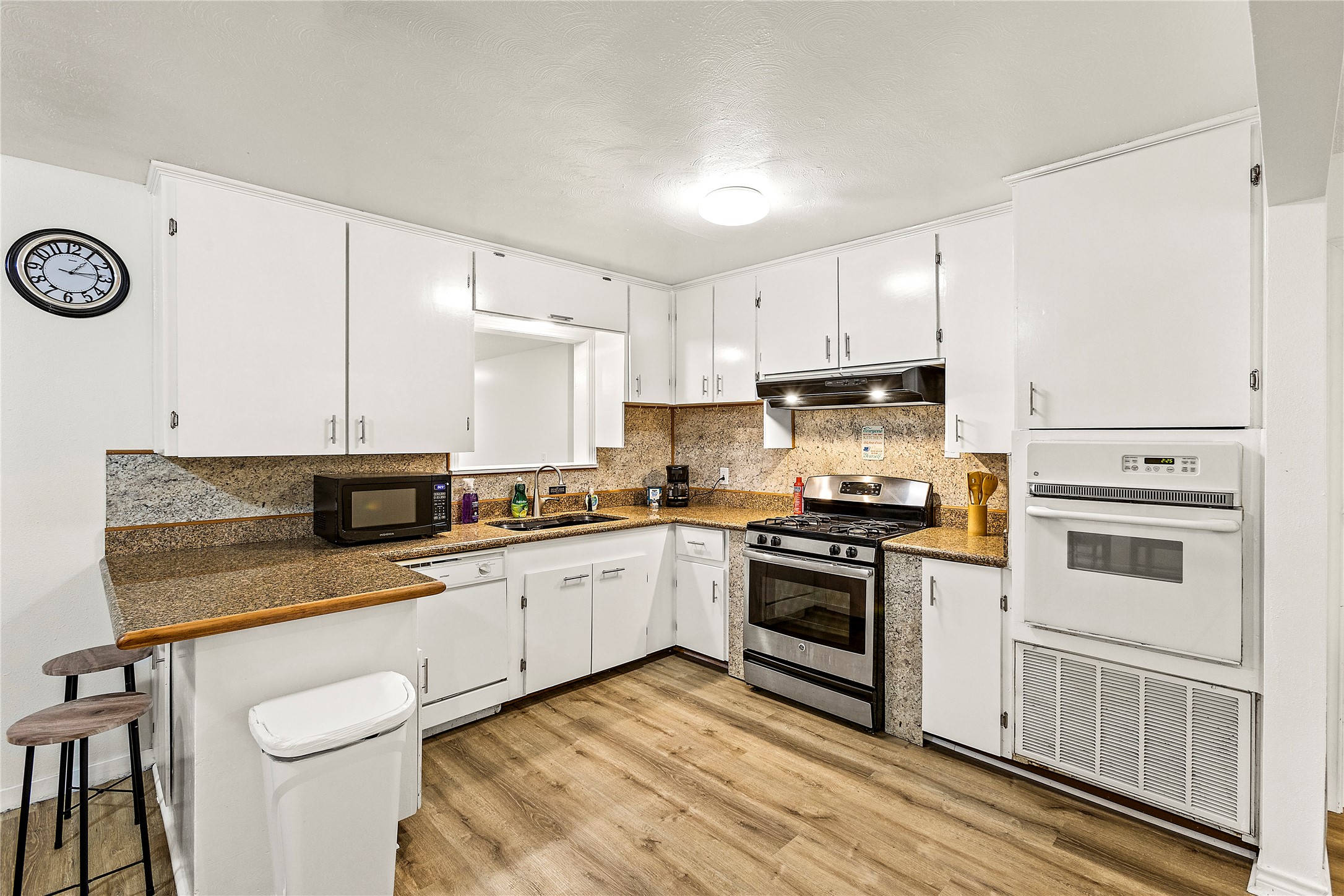 2110 Irene Street Property Photo