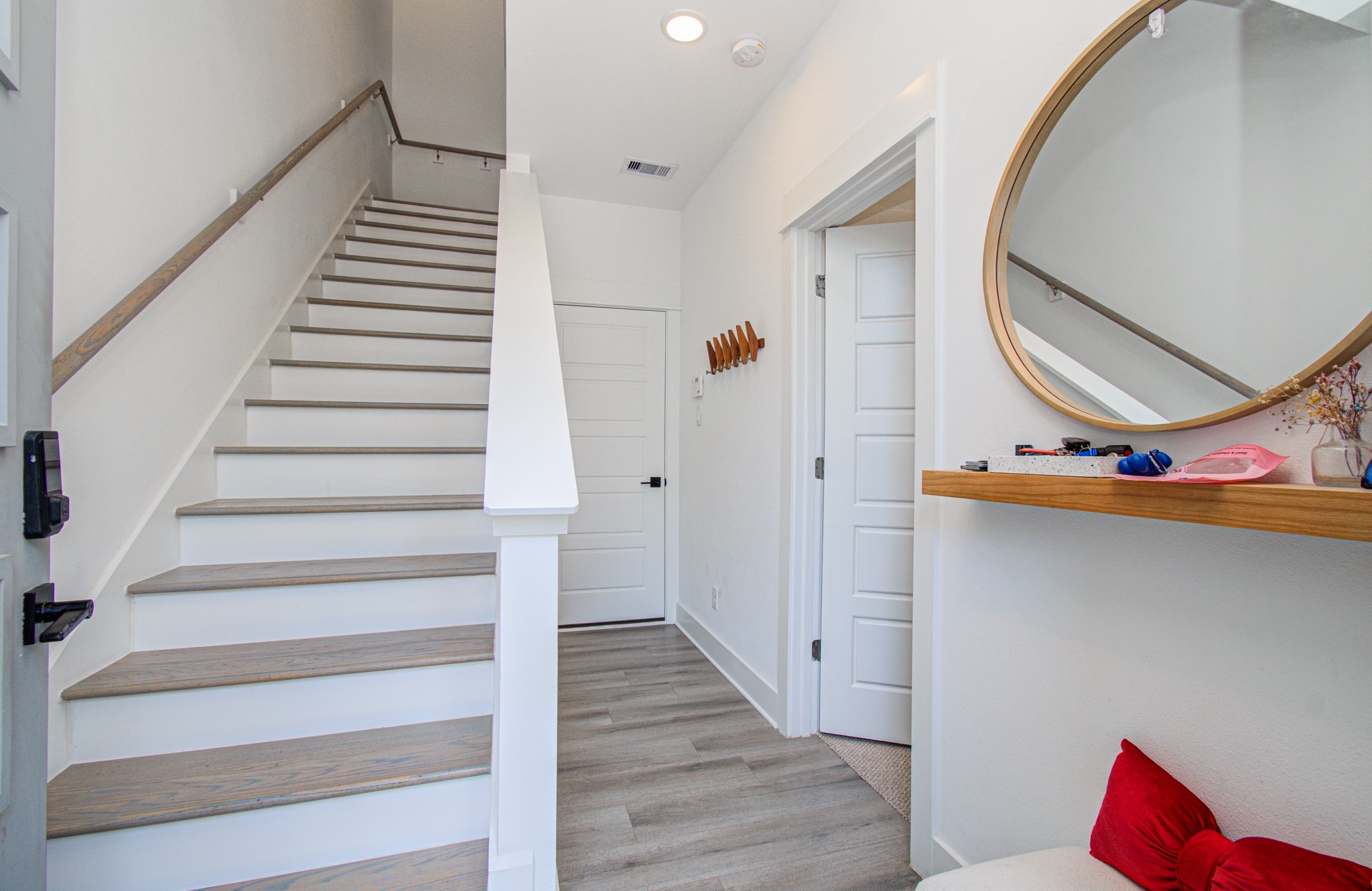 8325 Springwood Creek Lane Property Photo 7