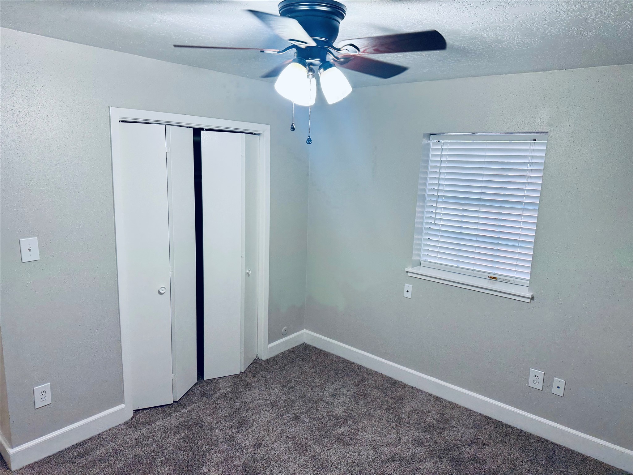 501 Waco Street 4 Property Photo 6