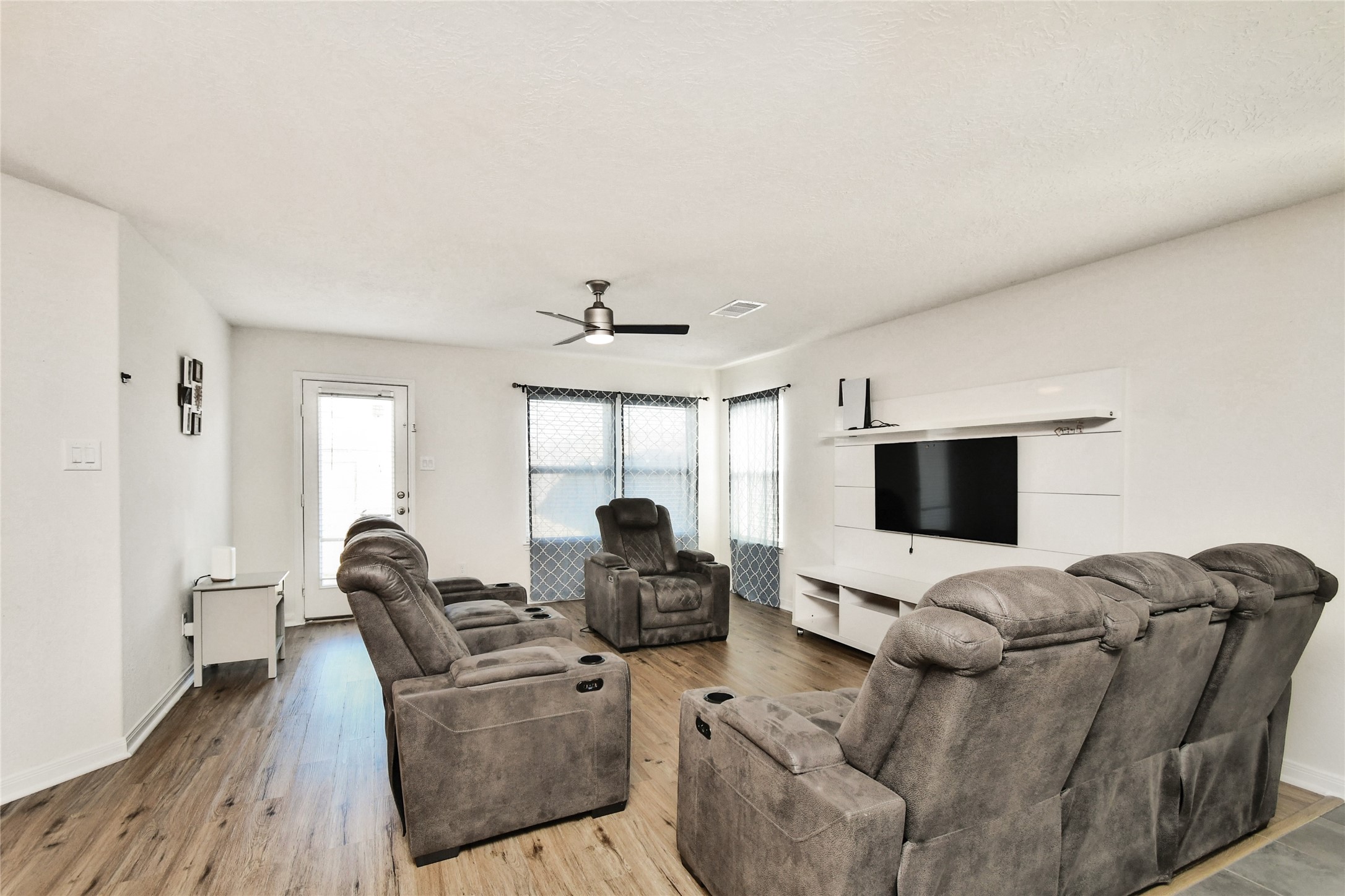 4850 Austin Meadow Lane Property Photo 15