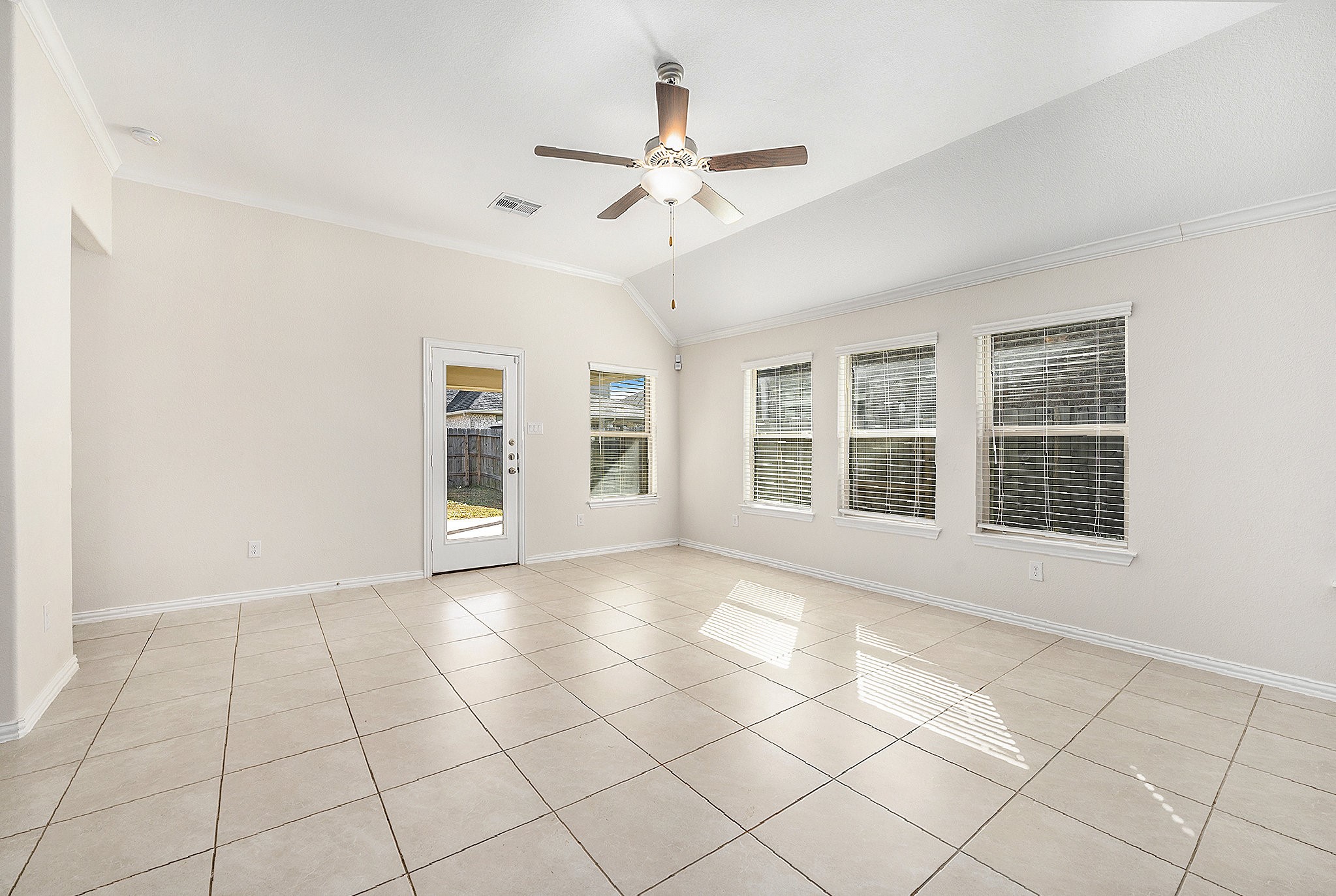 1314 Simpson Valley Lane Property Photo 12