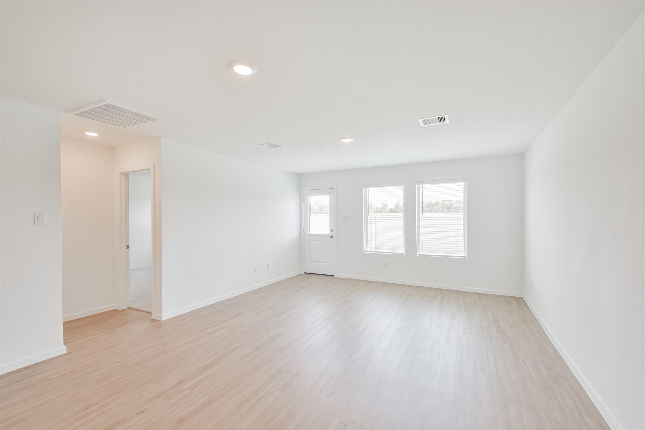 18562 Cepagatti Drive Property Photo 8