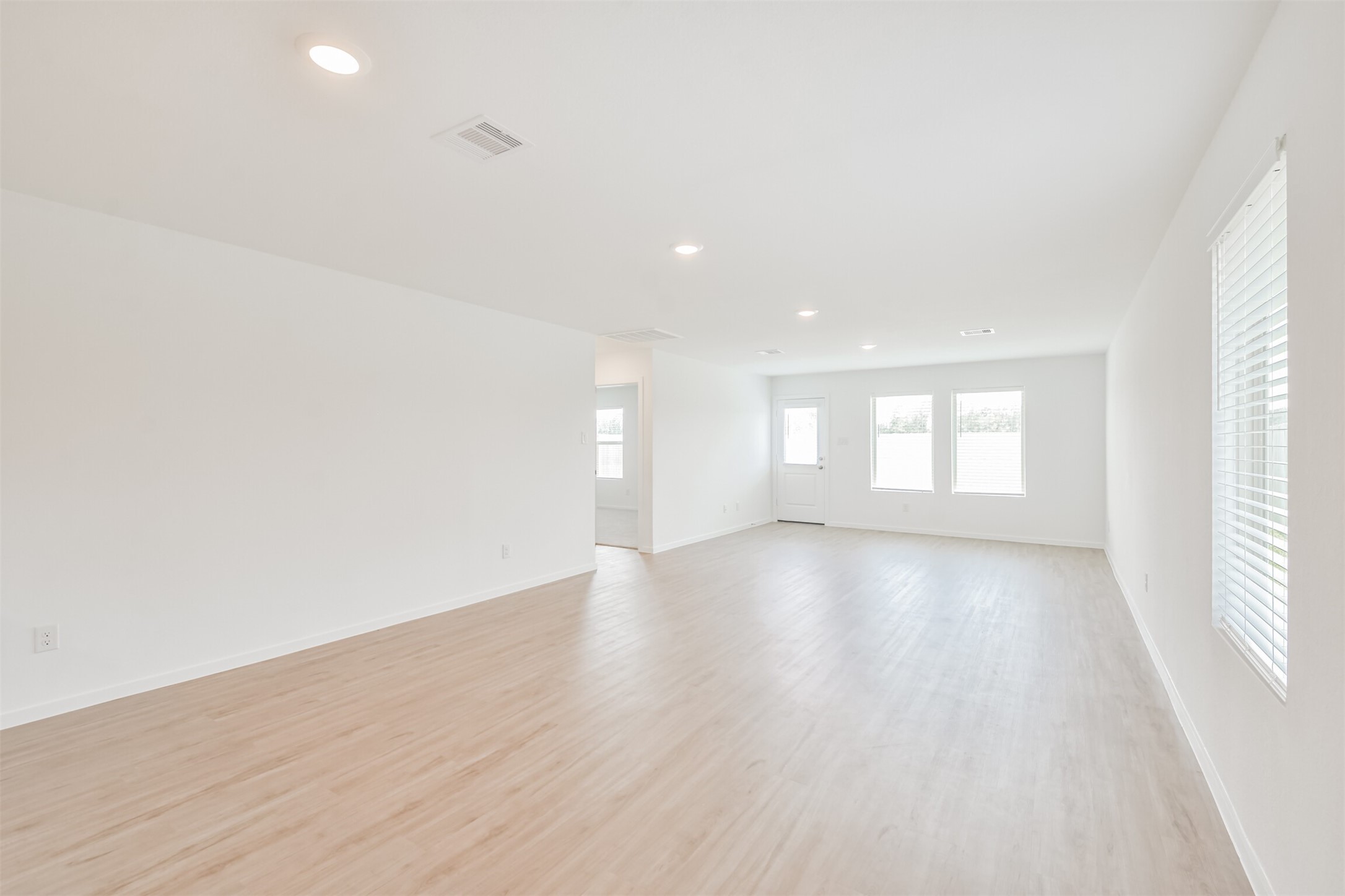 18562 Cepagatti Drive Property Photo 10