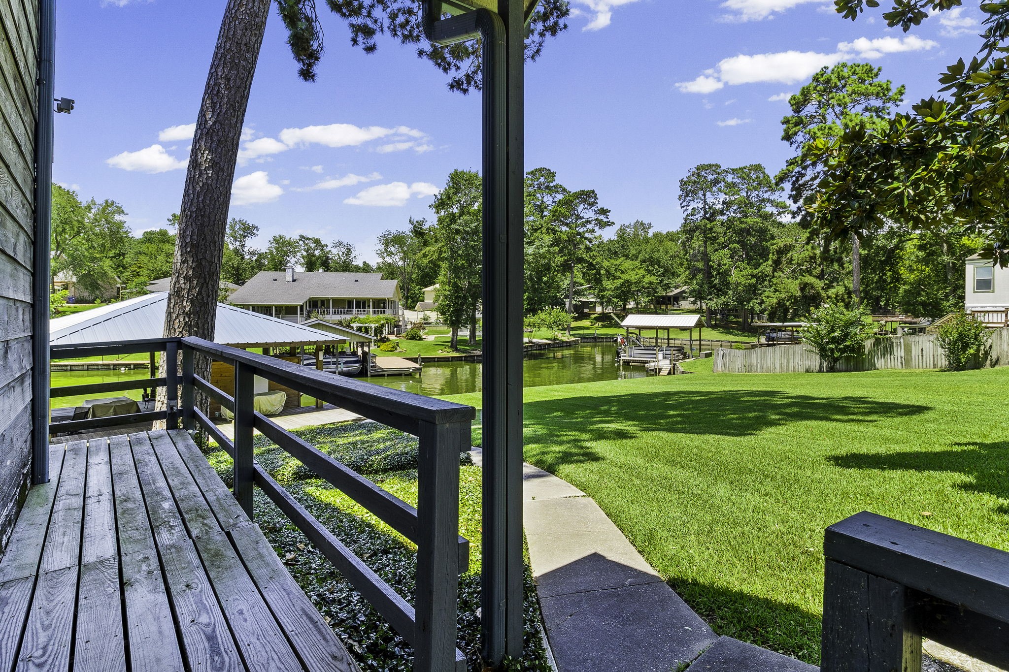305 Lakeshore Dr Property Photo 30