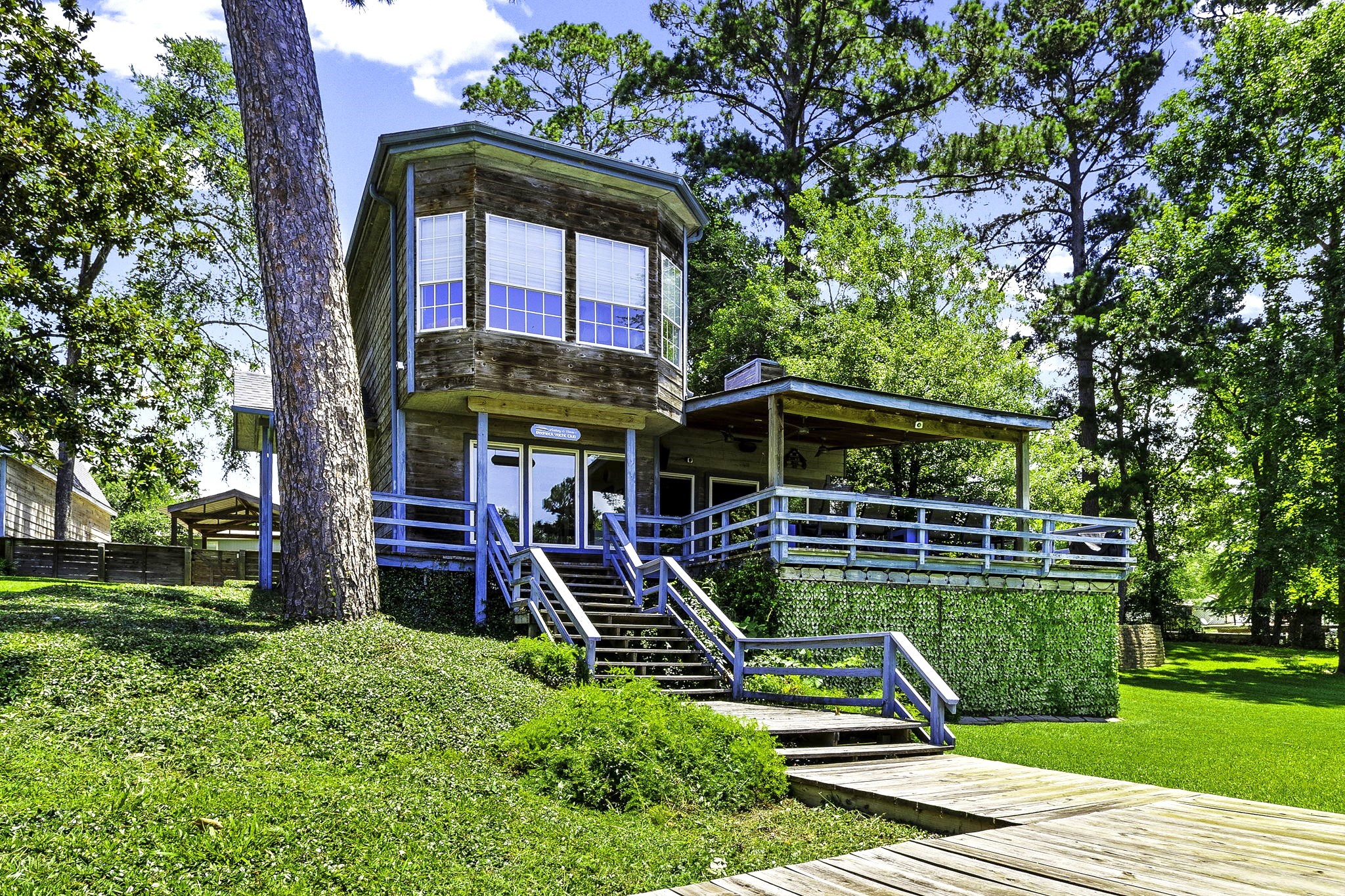 305 Lakeshore Dr Property Photo 36