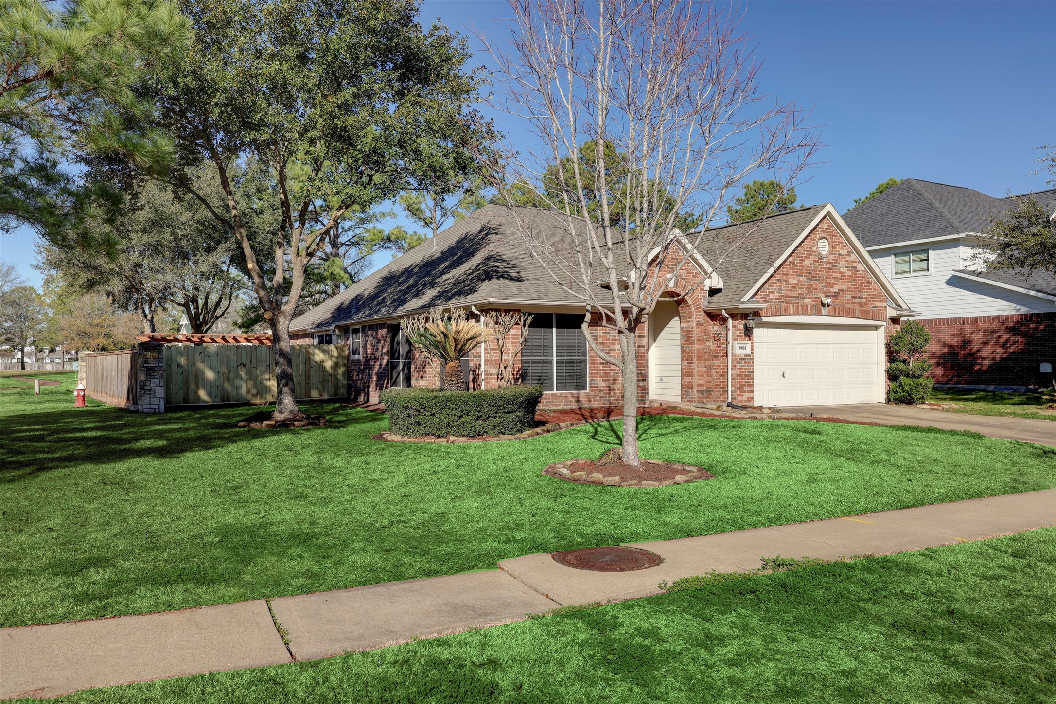 8903 Aberdeen Park Drive Property Photo 1