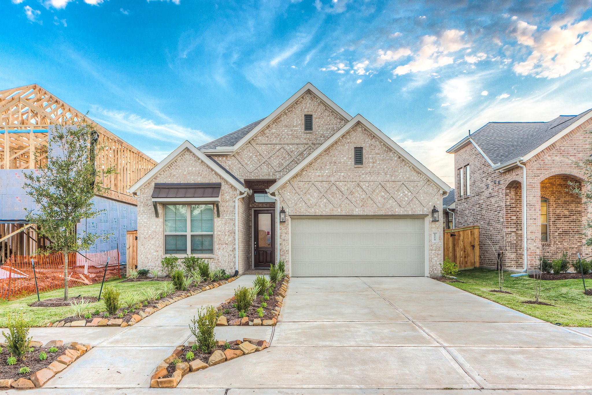 8718 Myrtle Bend Drive Property Photo 1