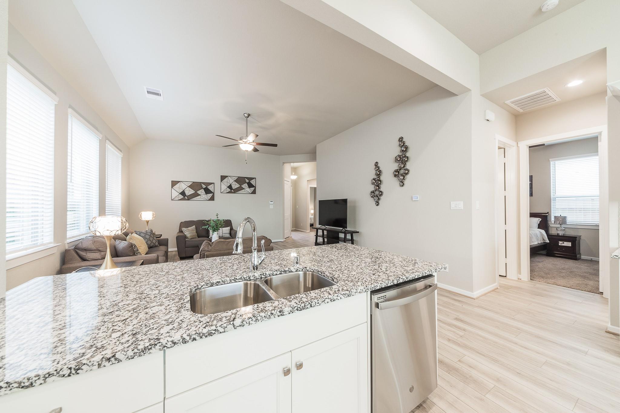 8718 Myrtle Bend Drive Property Photo 12