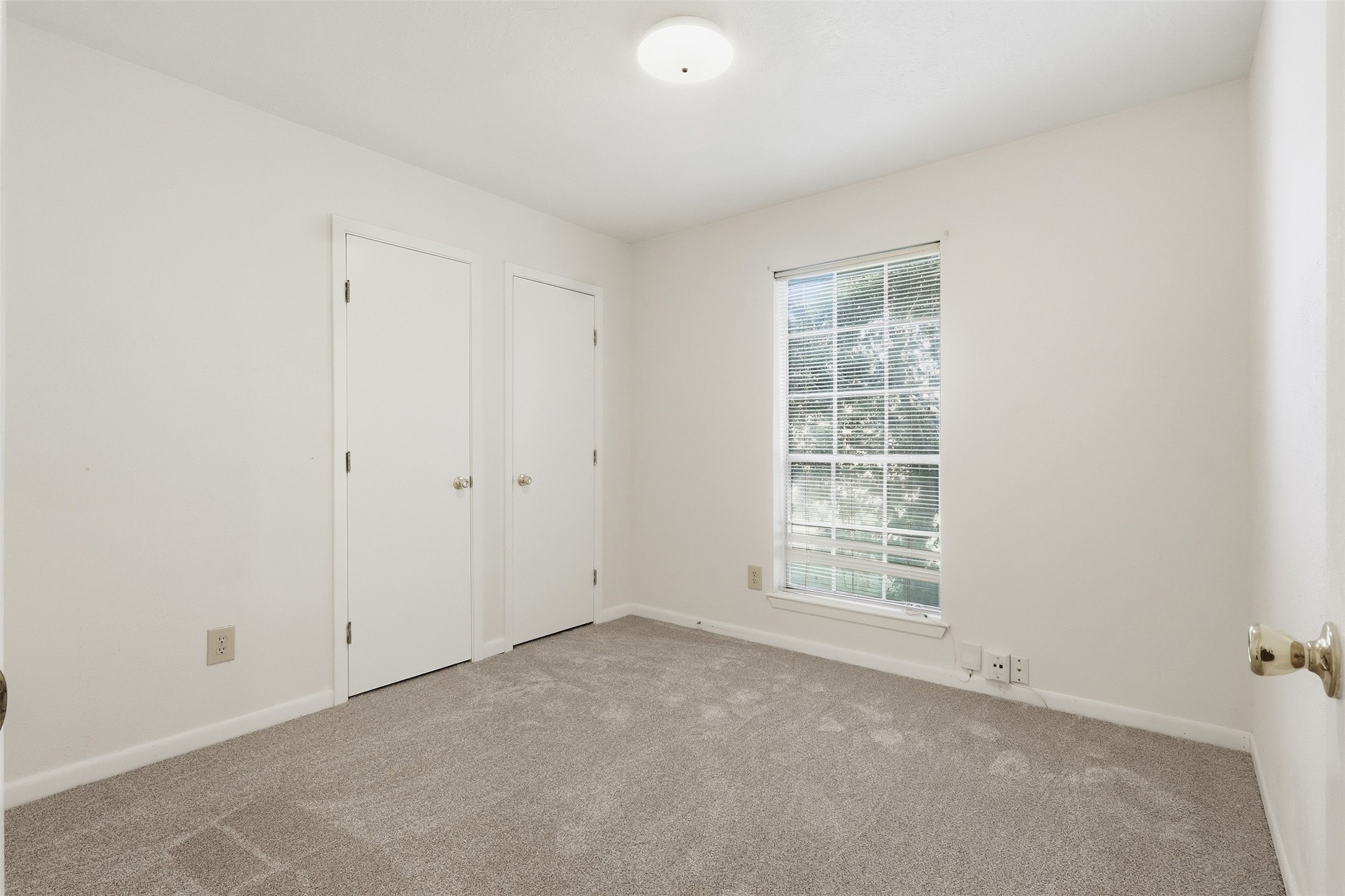 10110 Shell Rock Road Property Photo 11