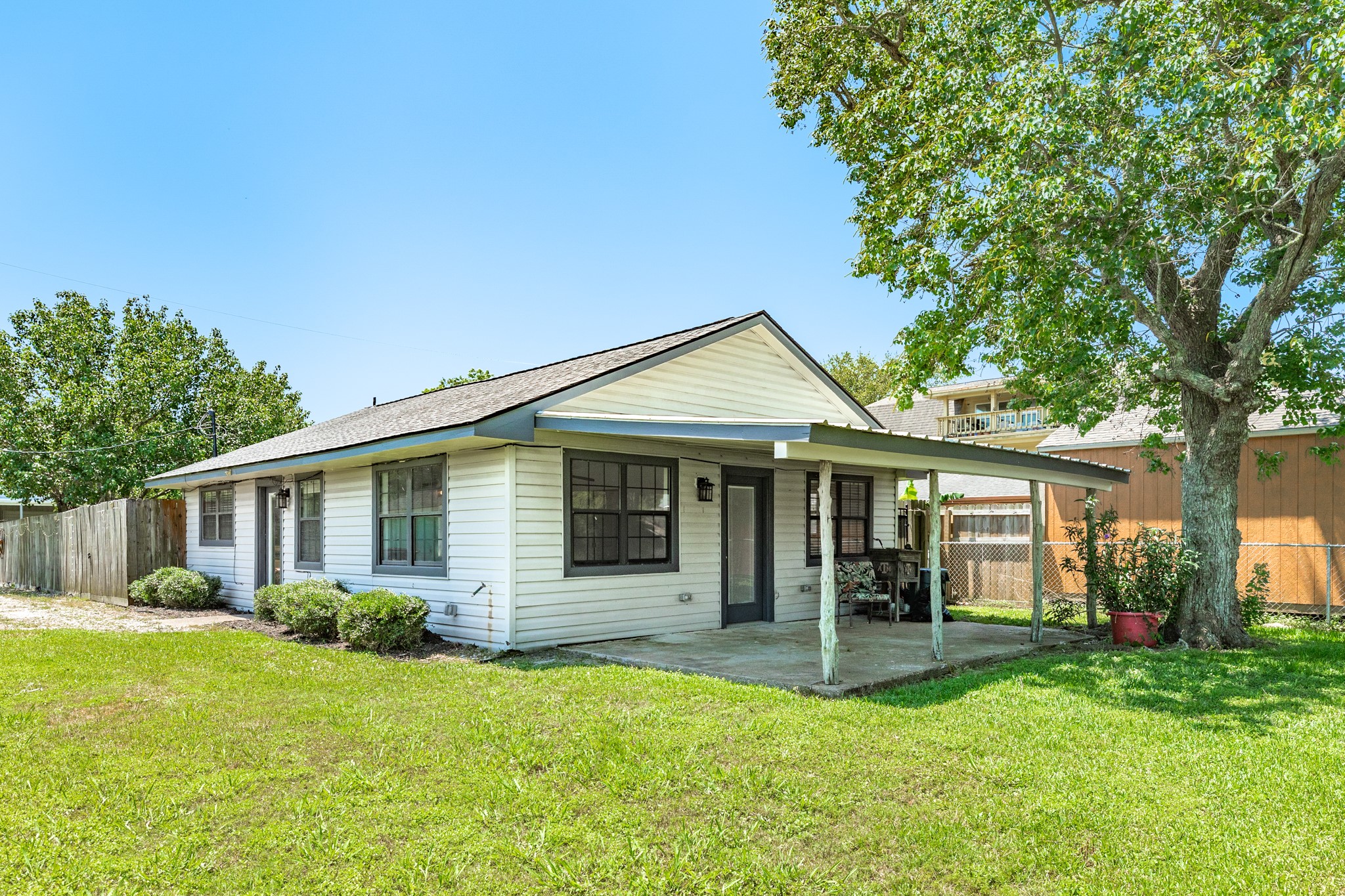 123 County Road 458d Drive Property Photo 8