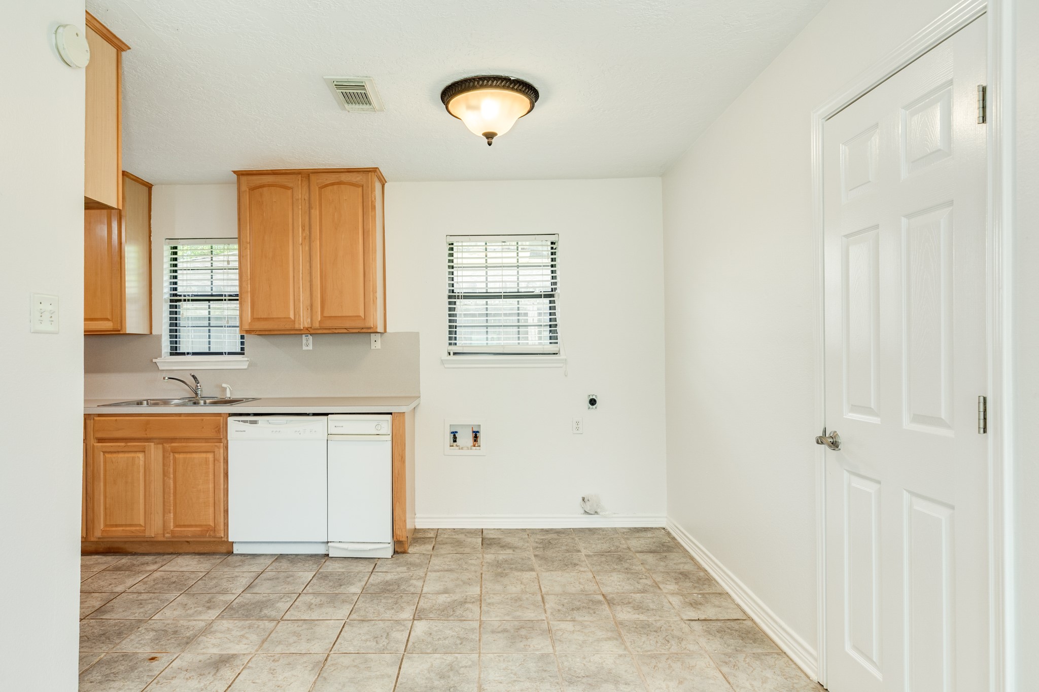 123 County Road 458d Drive Property Photo 17