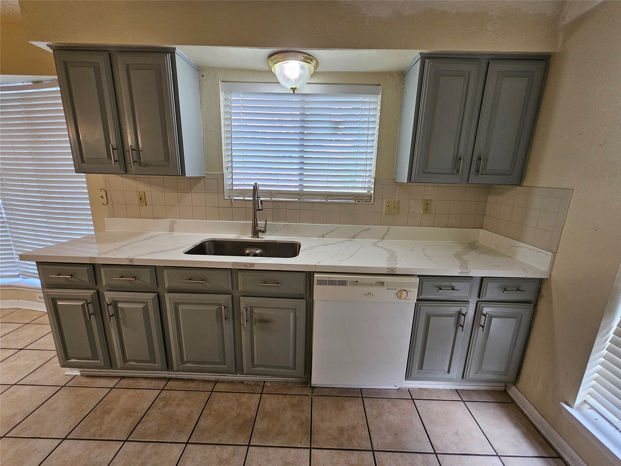 10423 Tenneco Drive Property Photo 12