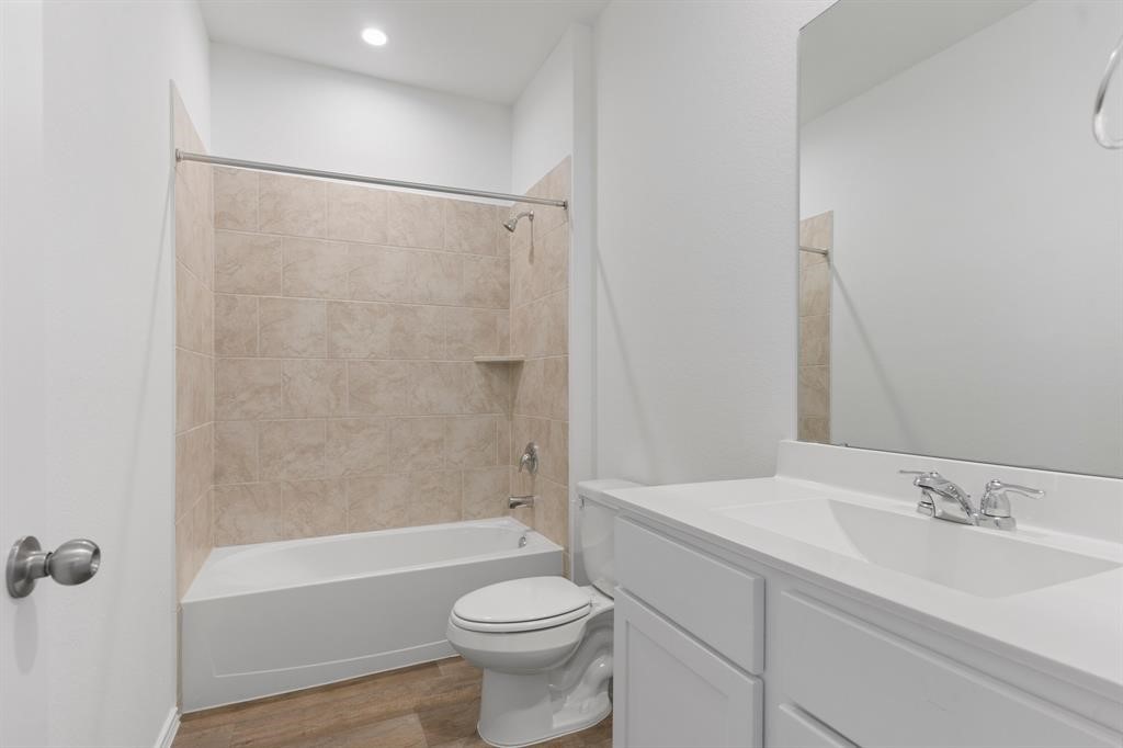 7319 Audubon Russet Drive Property Photo 4
