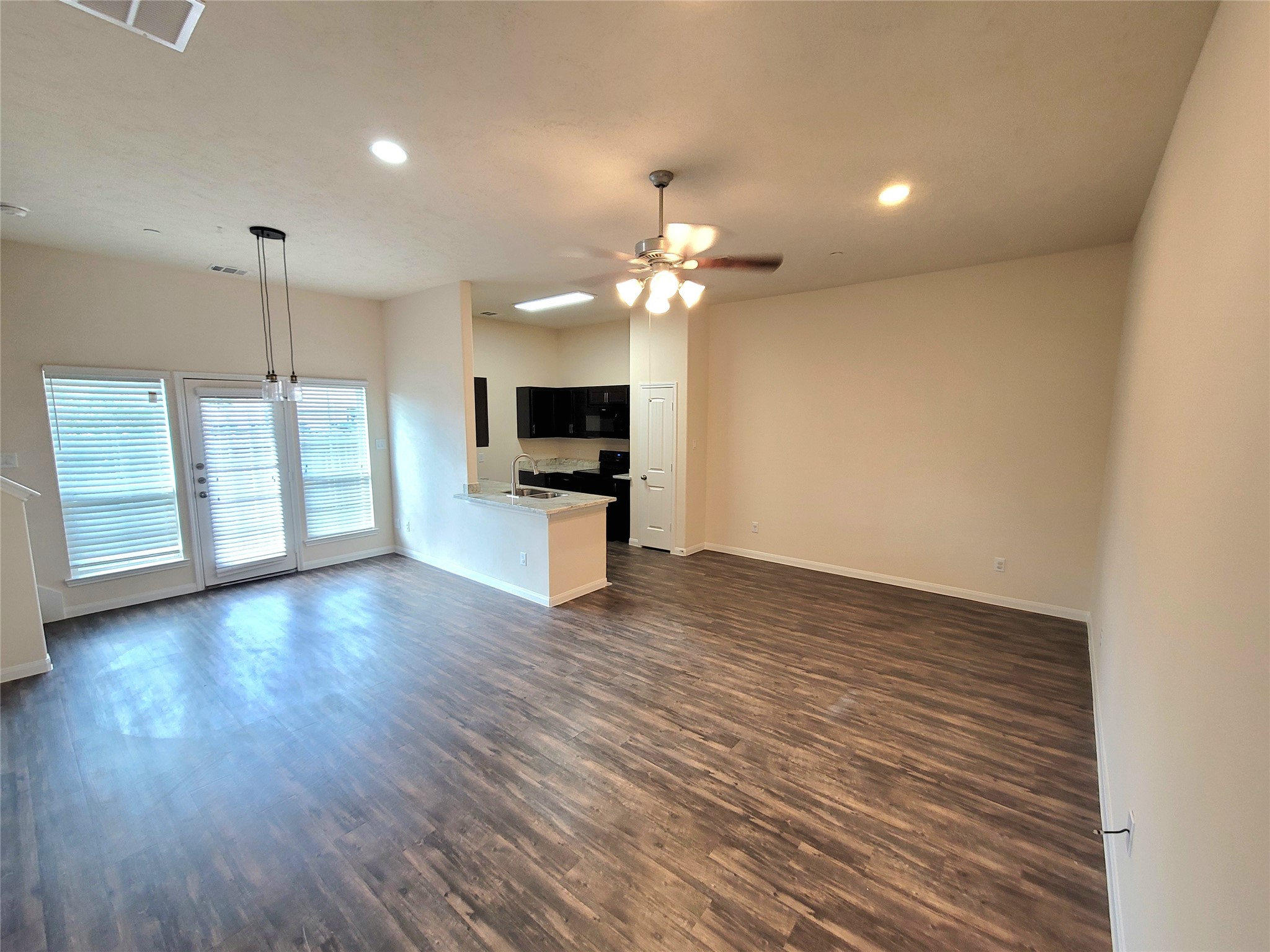 2243 Bermuda Shores Drive Property Photo 1