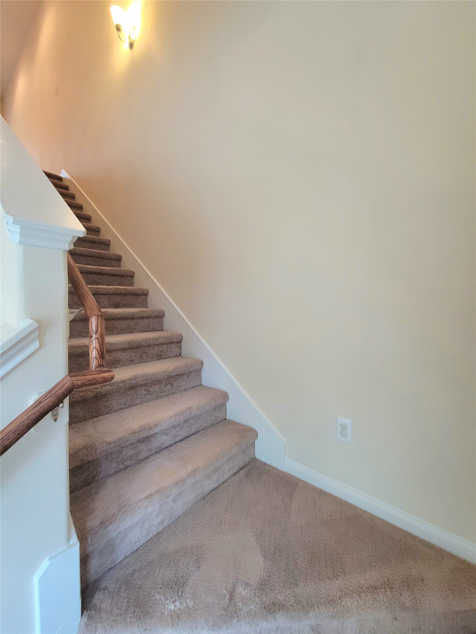 2243 Bermuda Shores Drive Property Photo 6