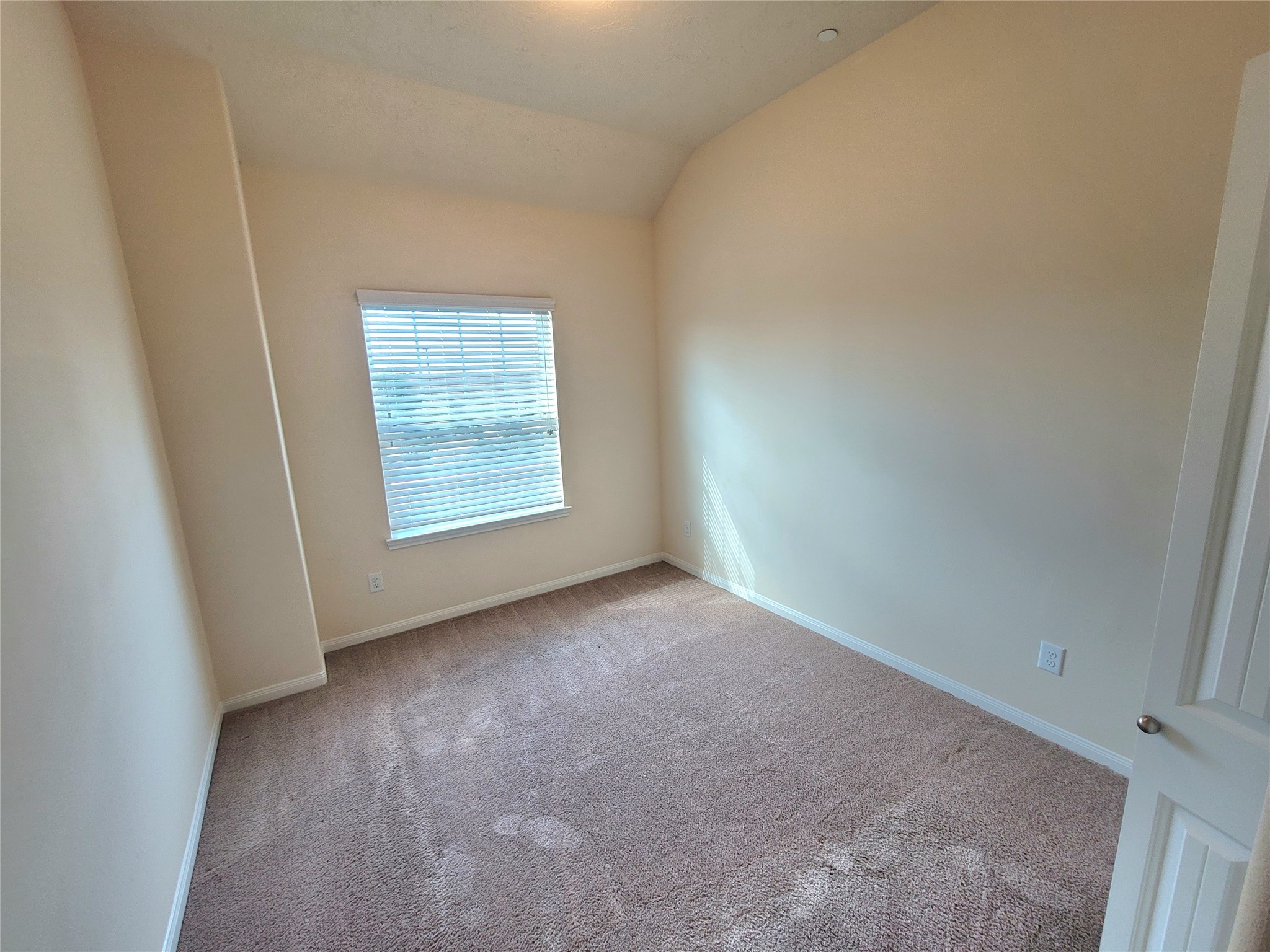 2243 Bermuda Shores Drive Property Photo 14