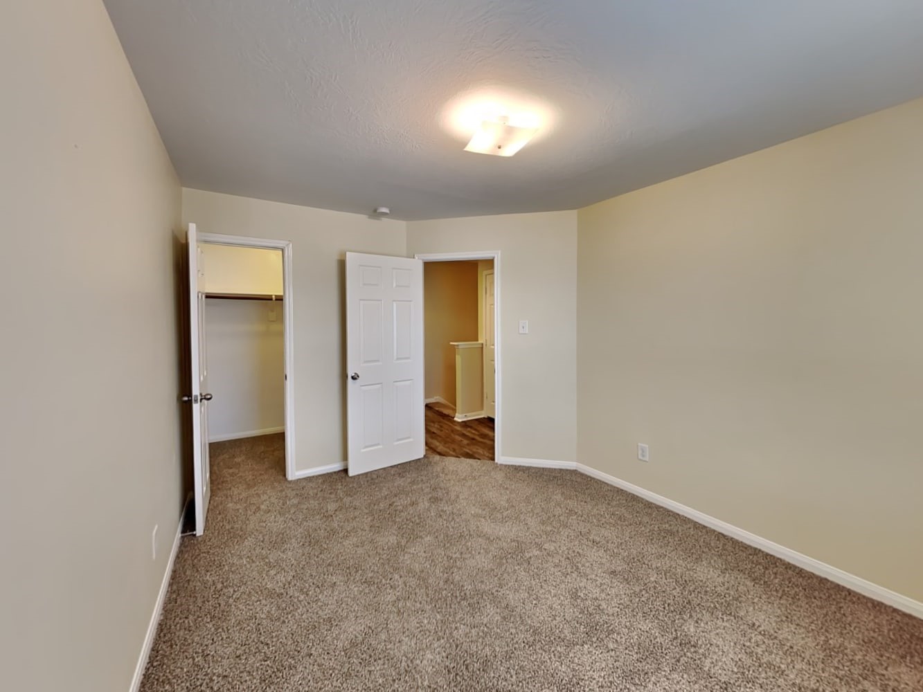 8670 Chaletford Drive Property Photo 12