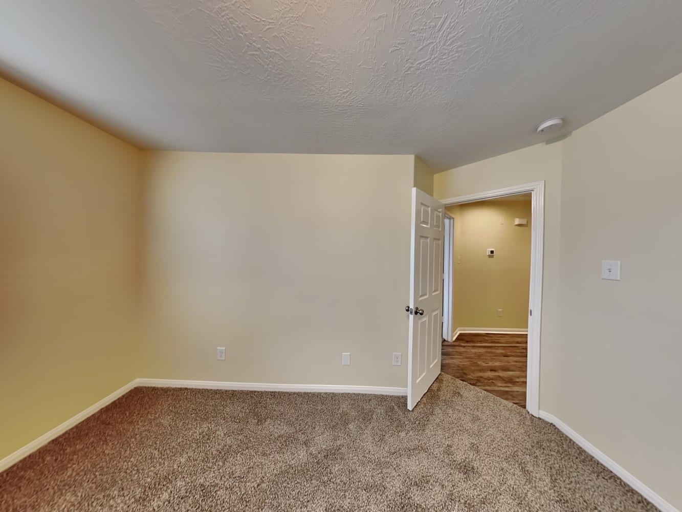 8670 Chaletford Drive Property Photo 13