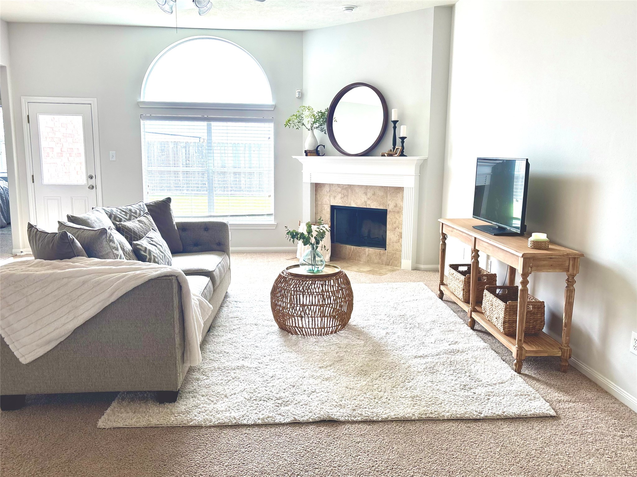 18110 Quarry Vale Drive Property Photo 2