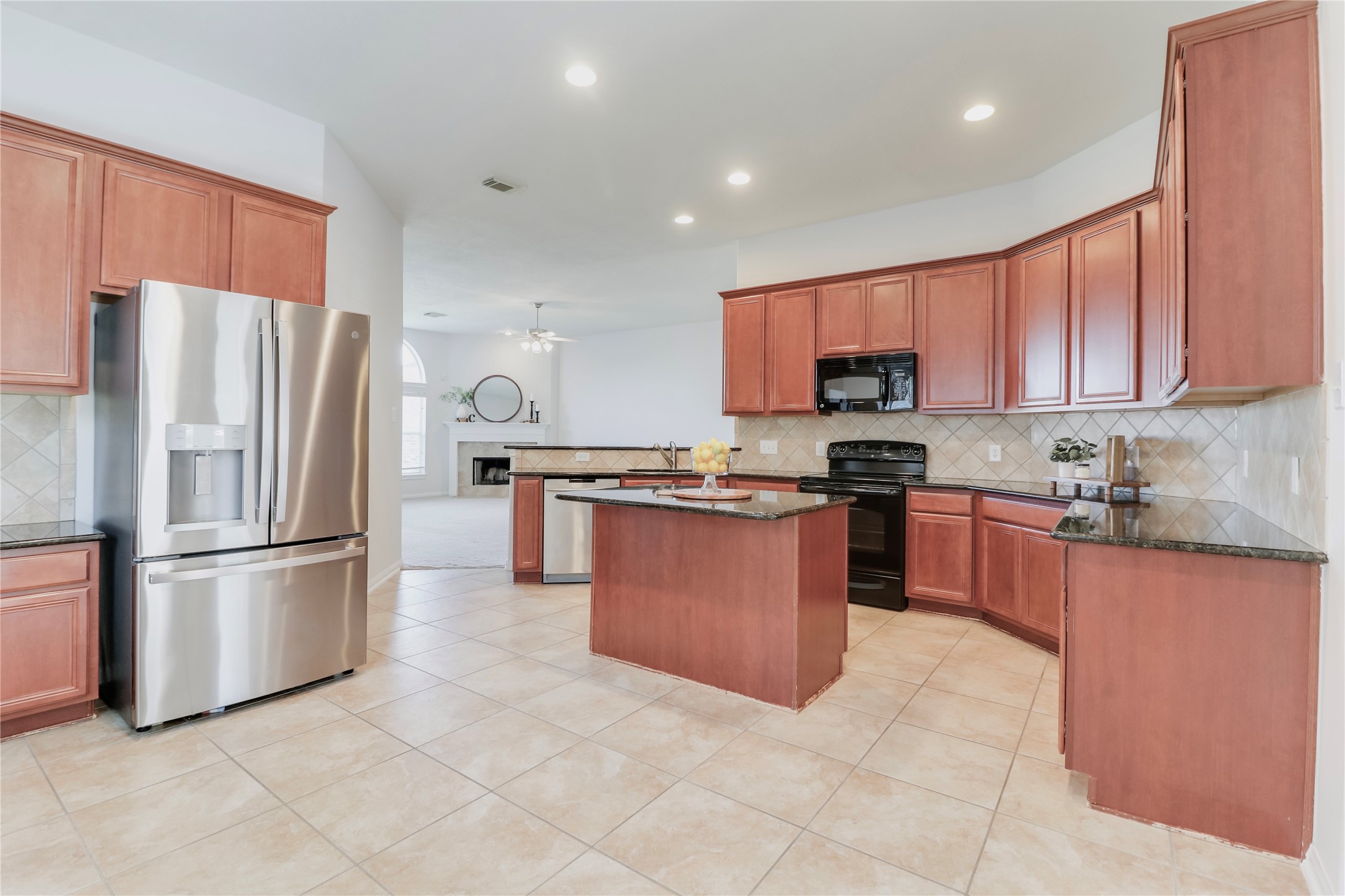 18110 Quarry Vale Drive Property Photo 3