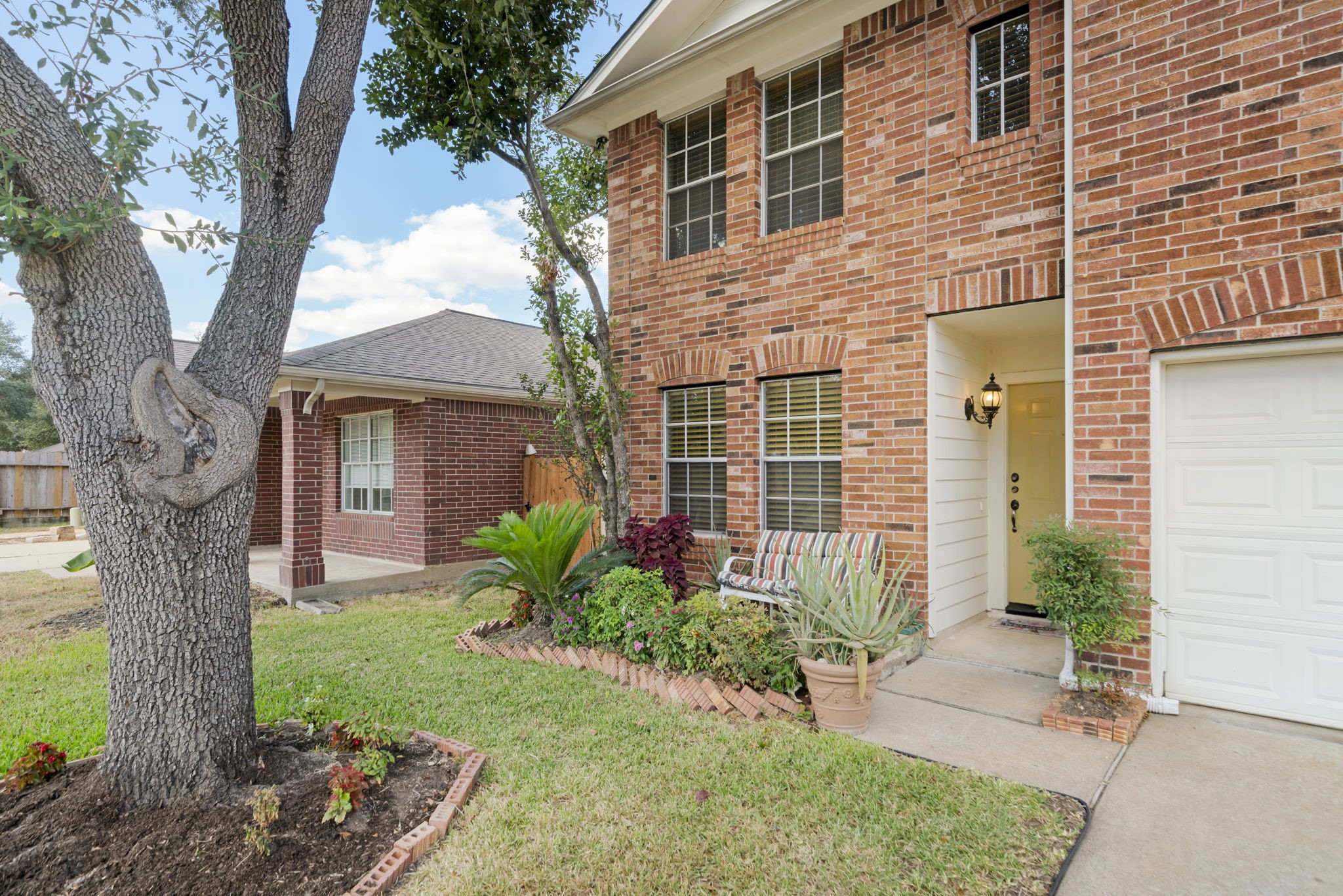 4807 Russet Trail Court Property Photo 2