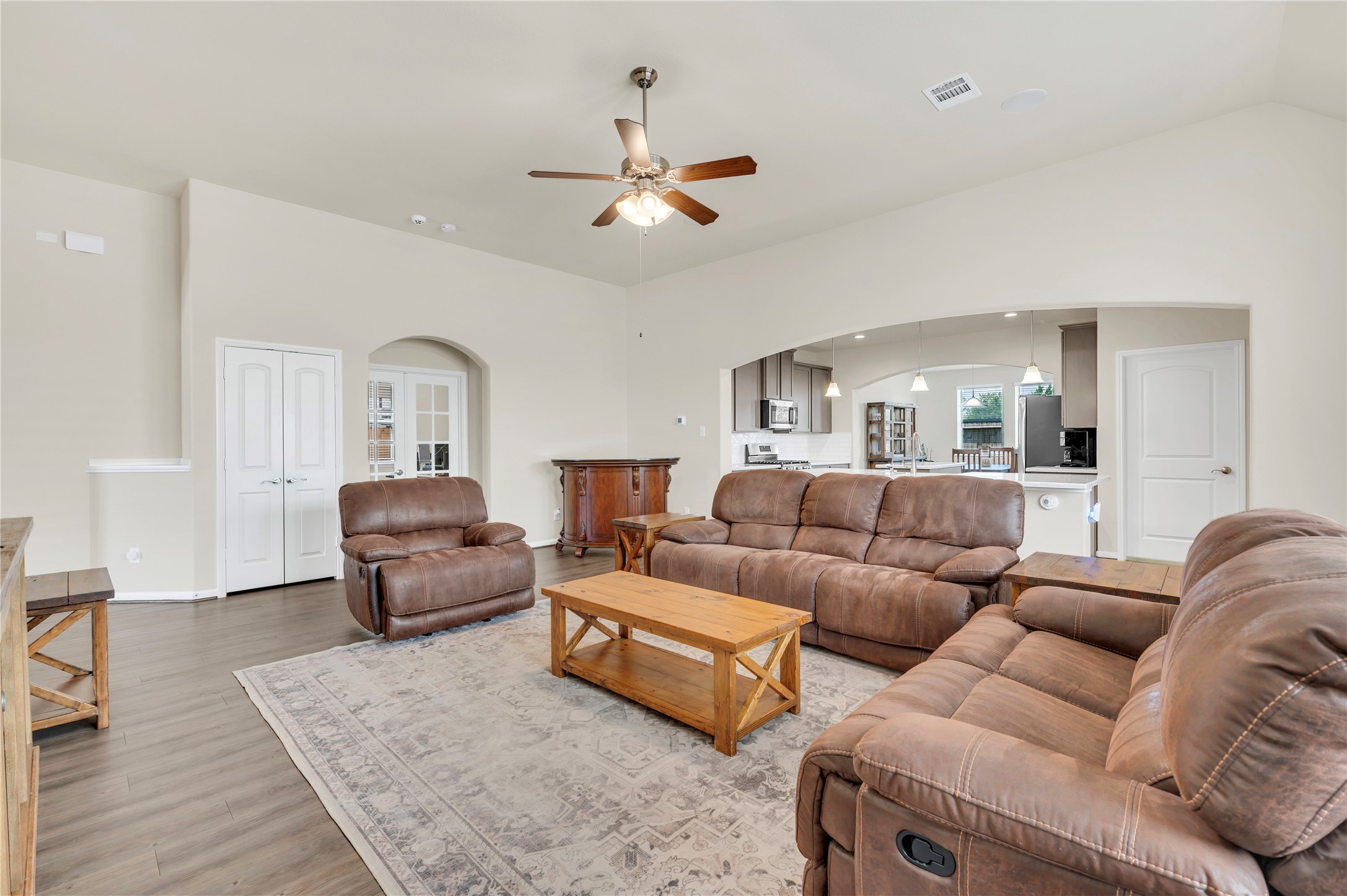 1849 Kenley Way Property Photo 9