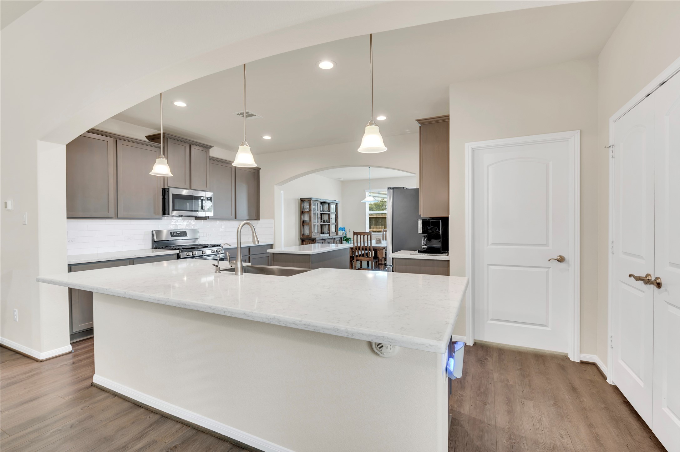1849 Kenley Way Property Photo 12