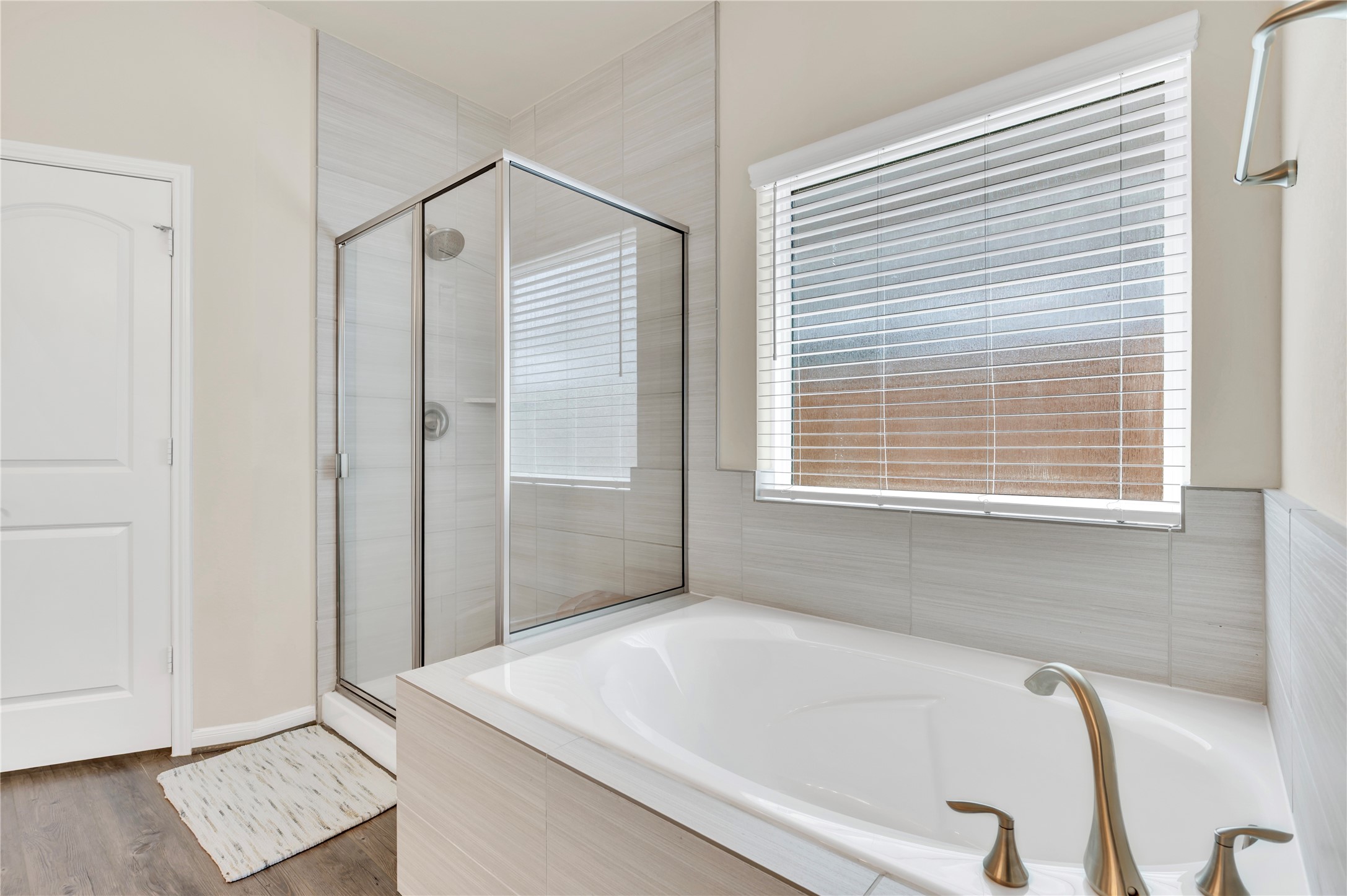 1849 Kenley Way Property Photo 24