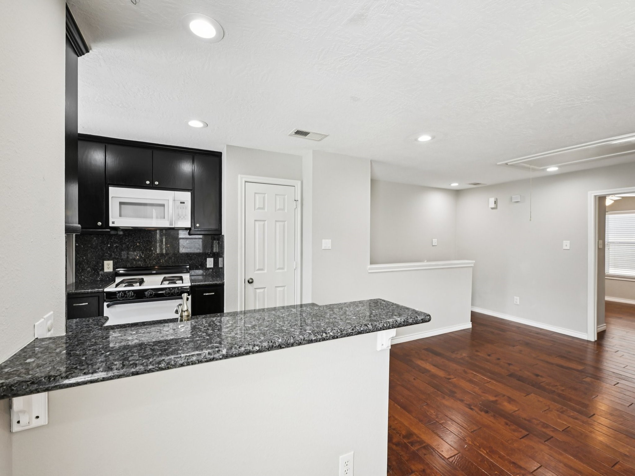 1405 Bailey Street Property Photo 13