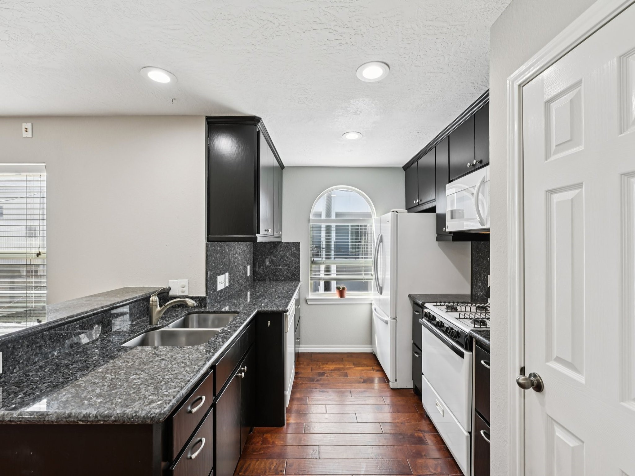 1405 Bailey Street Property Photo 14