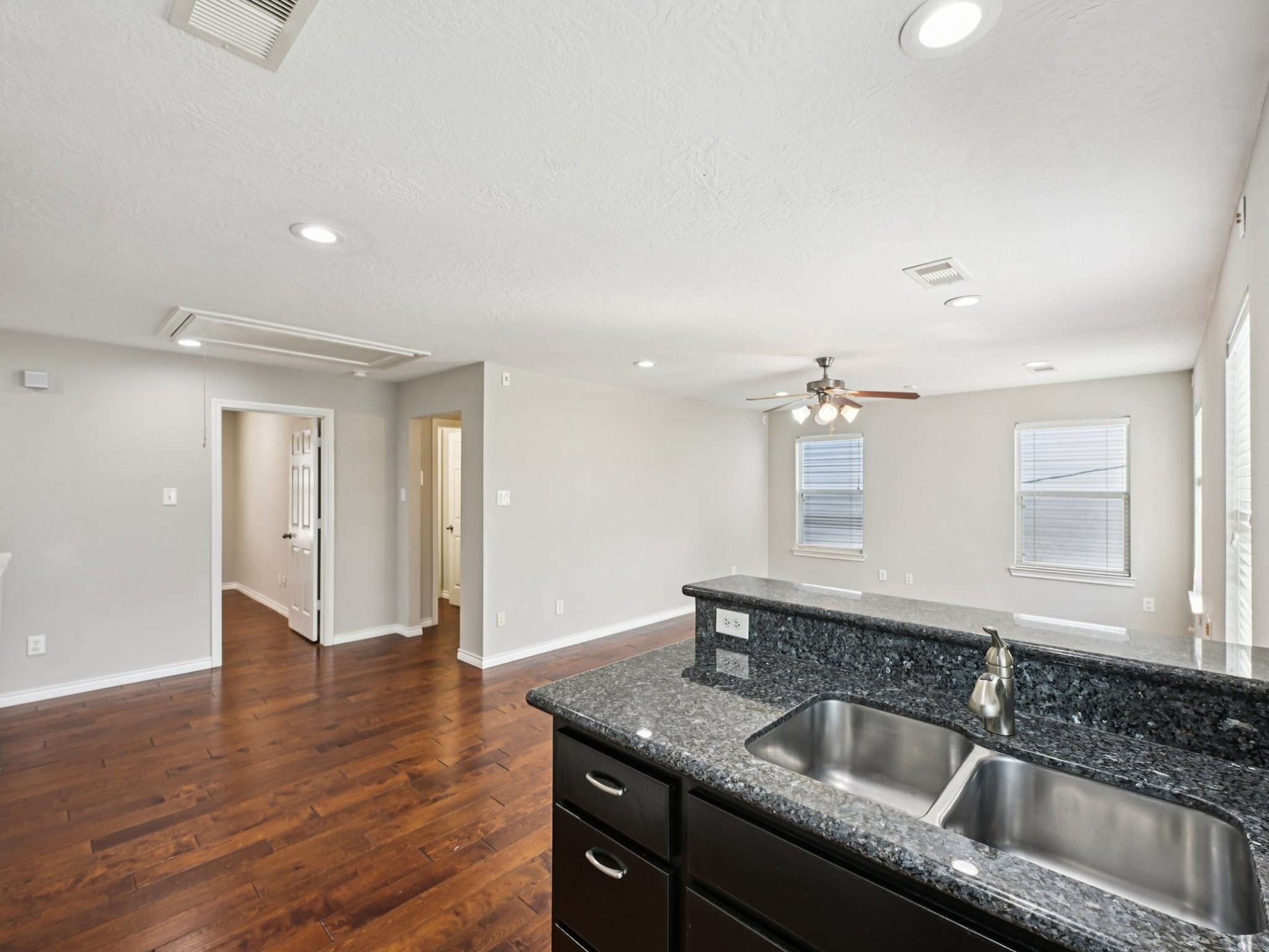 1405 Bailey Street Property Photo 18