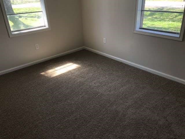 609 W 6th Street Property Photo 6