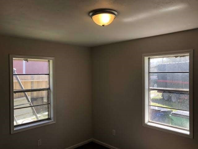 609 W 6th Street Property Photo 8