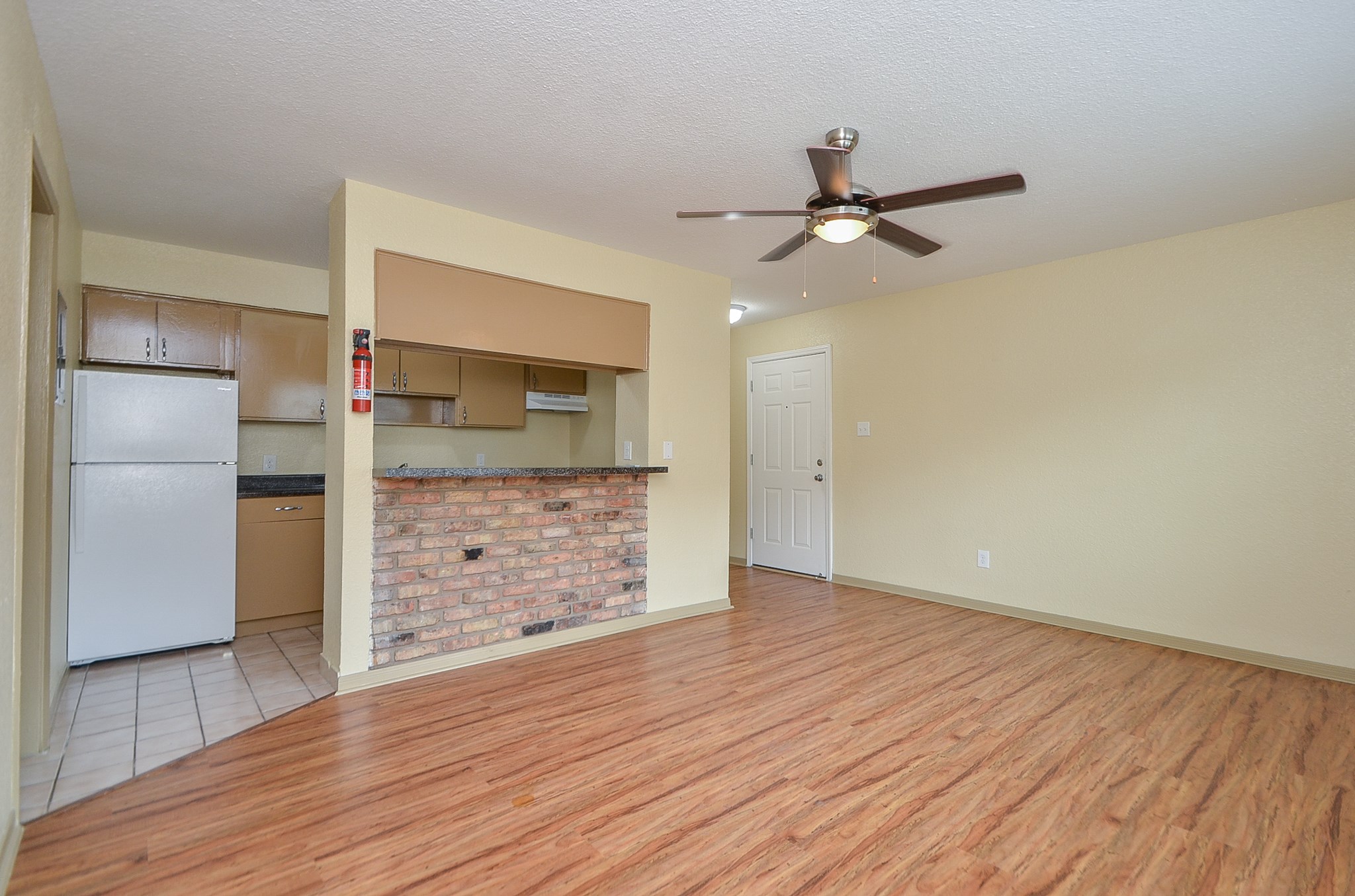 1419 Hawthorne 23 Property Photo 7