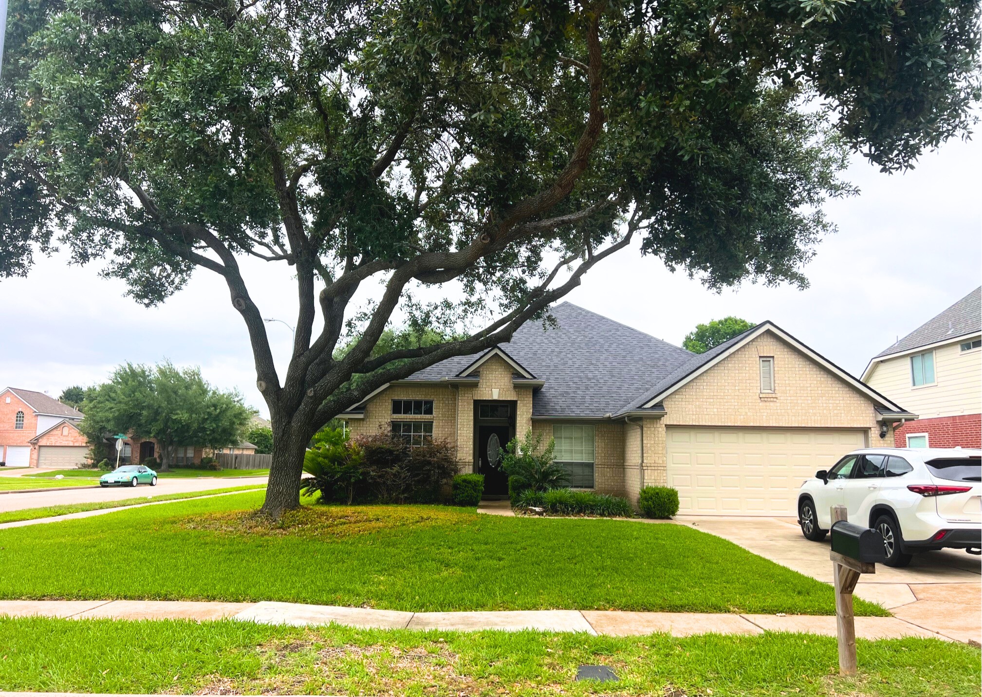 11523 Glen Lake Drive Property Photo 1