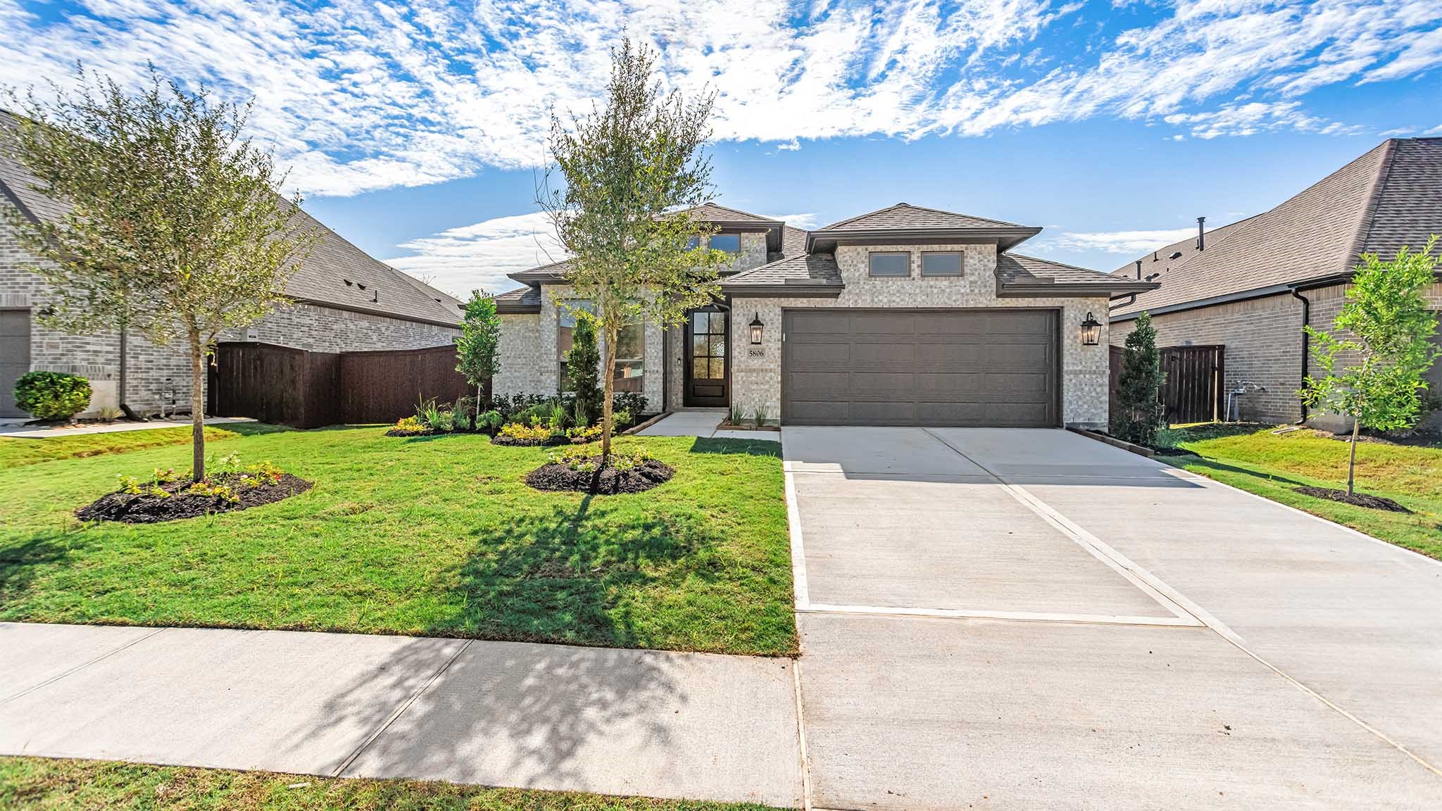 5806 Caracara Street Property Photo 1