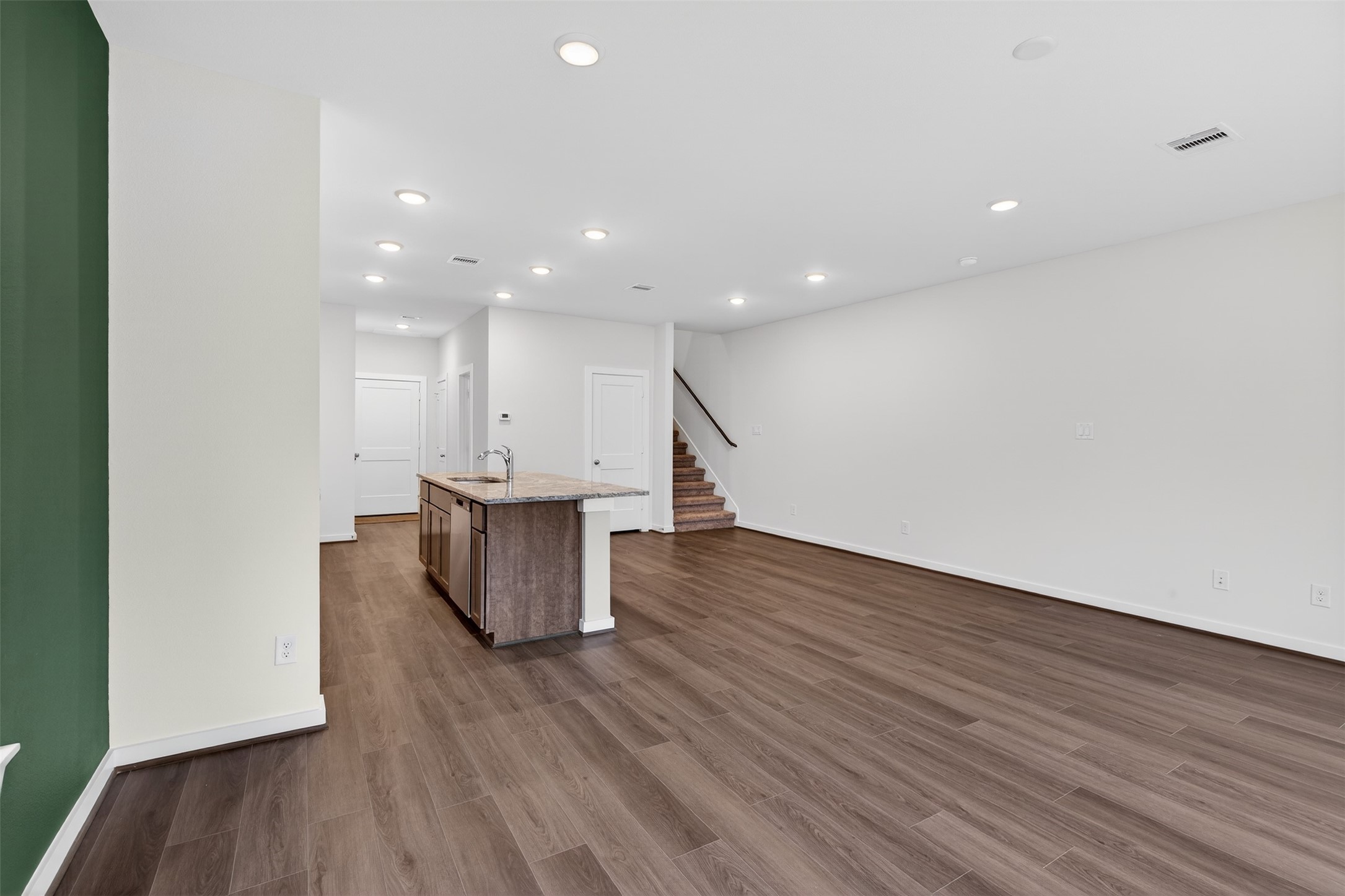 9113 Highland Northern Way Property Photo 13