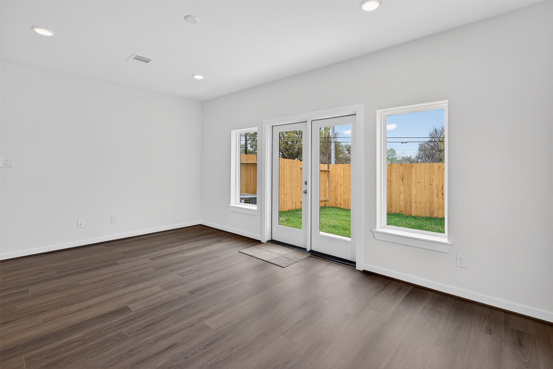 9113 Highland Northern Way Property Photo 14