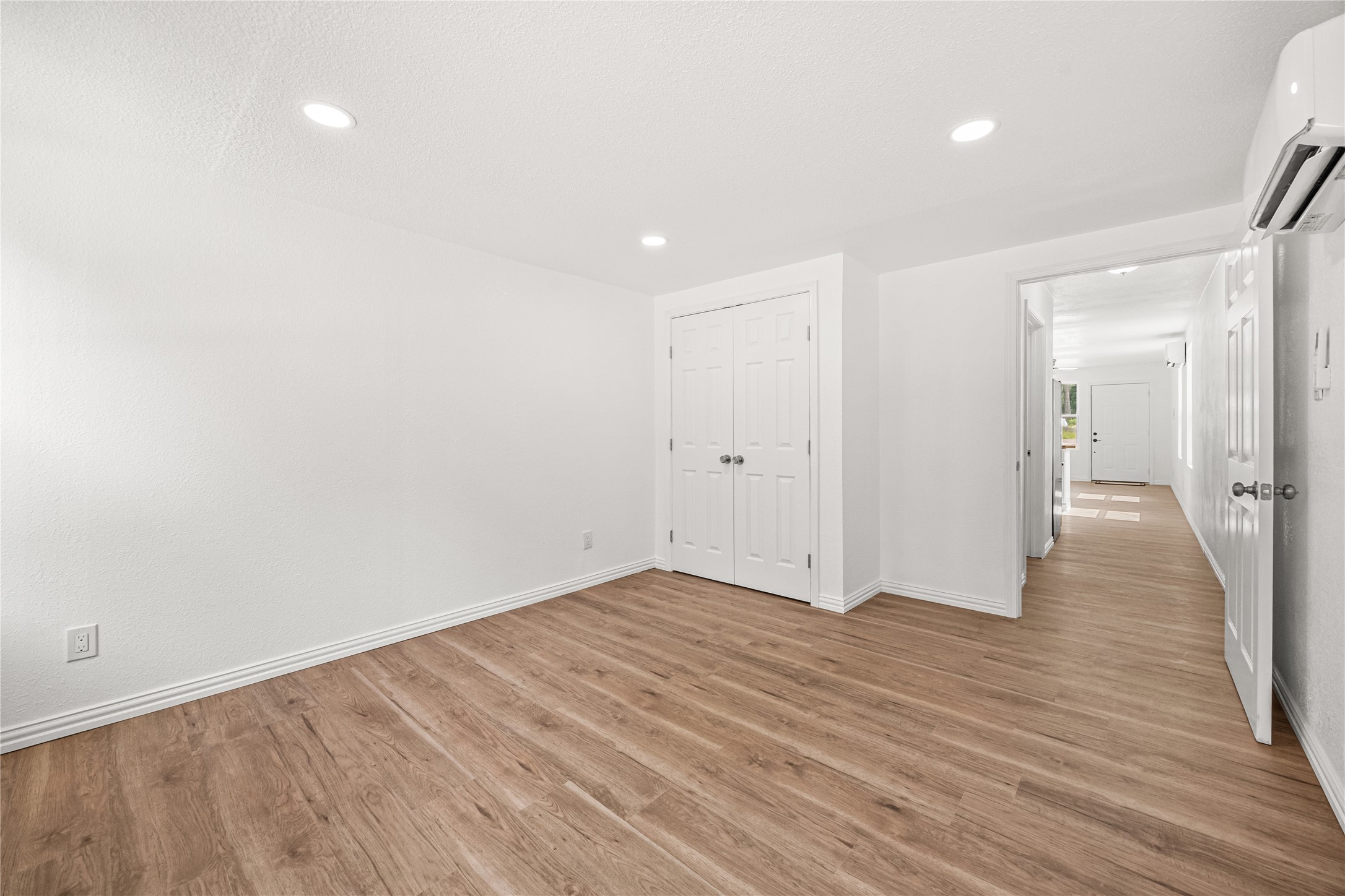 28096 Seven Sisters Road B Property Photo 10