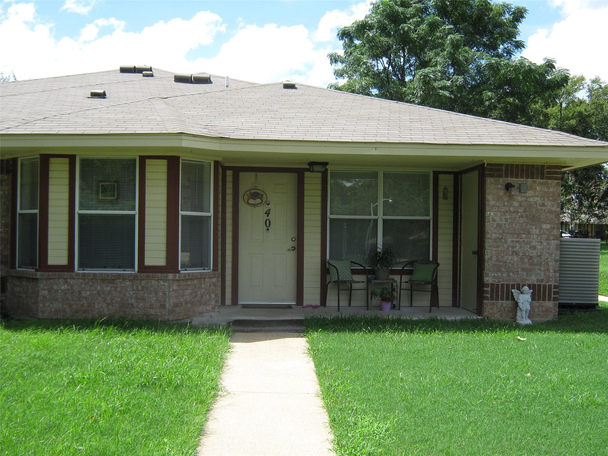 716 Gardner Dr Property Photo 2