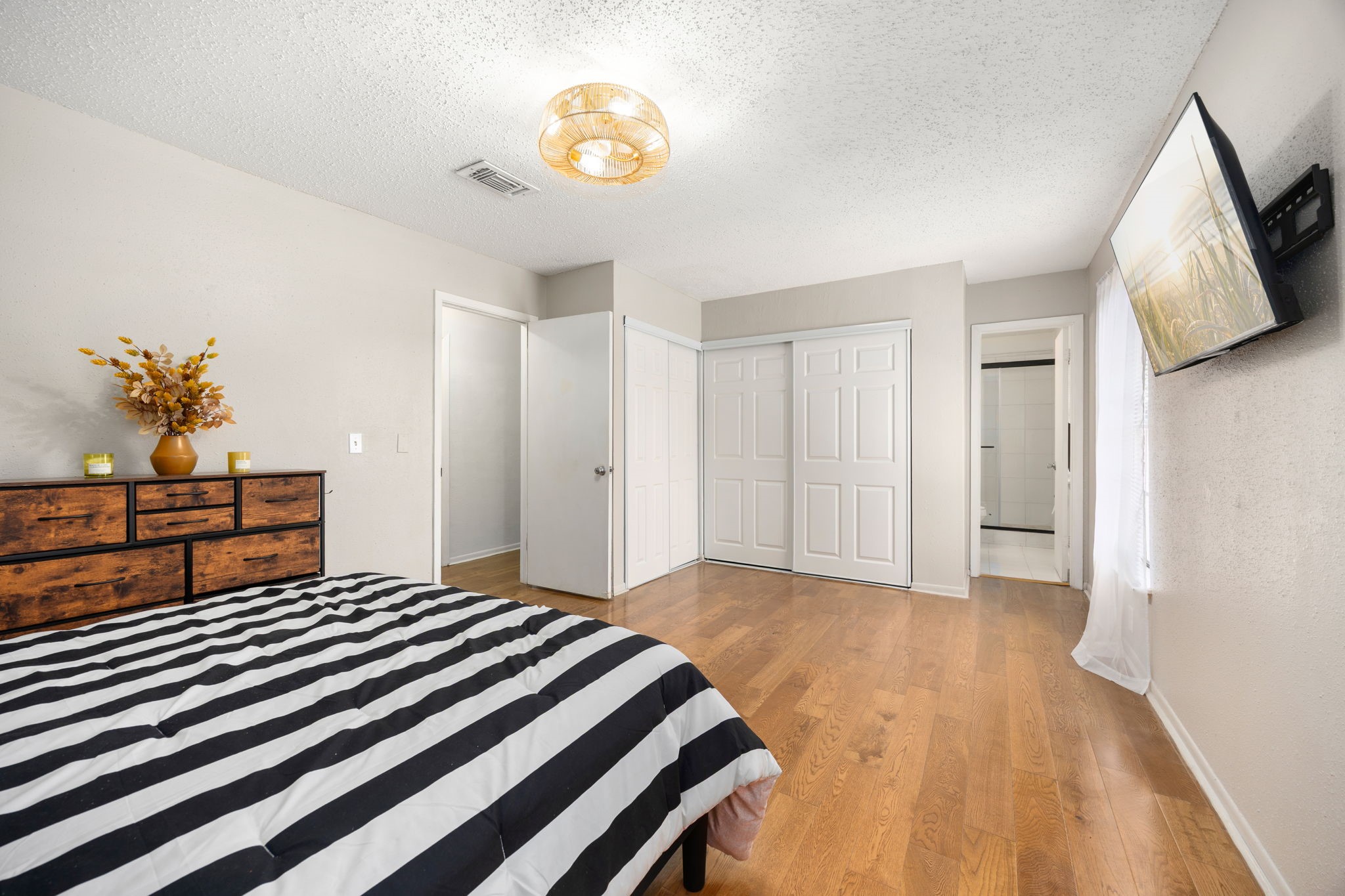 13423 Bridgepath Lane Property Photo 24
