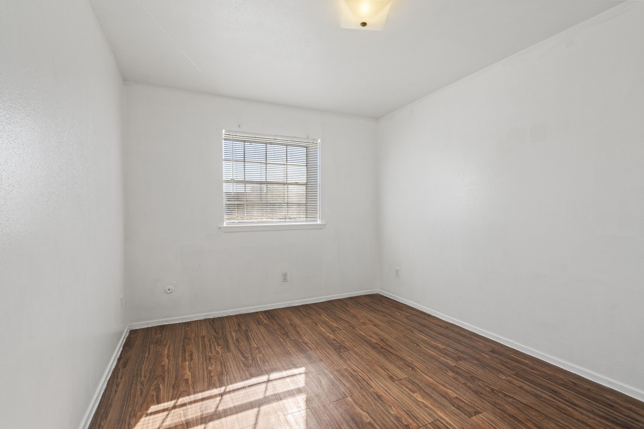 9303 Hammerly Boulevard 1002 Property Photo 14