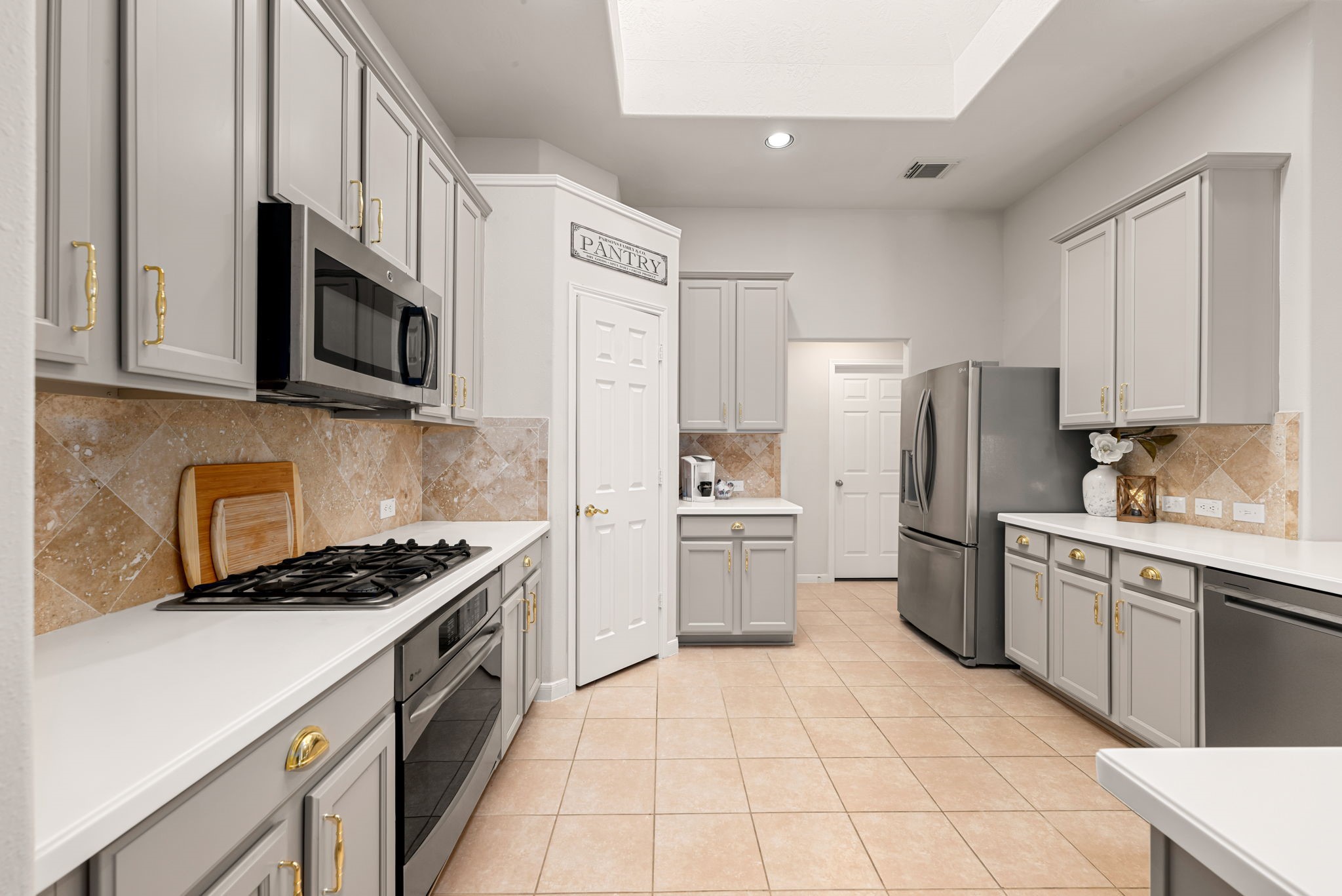 20707 Sapphire Lake Road Property Photo 6