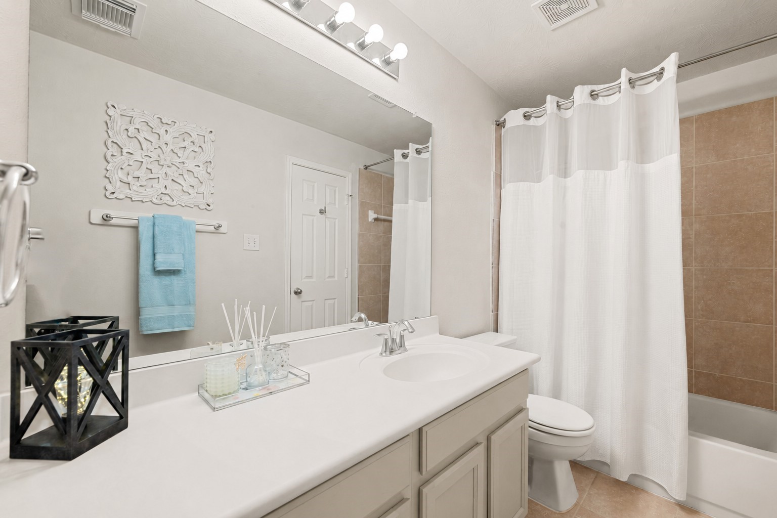 20707 Sapphire Lake Road Property Photo 16