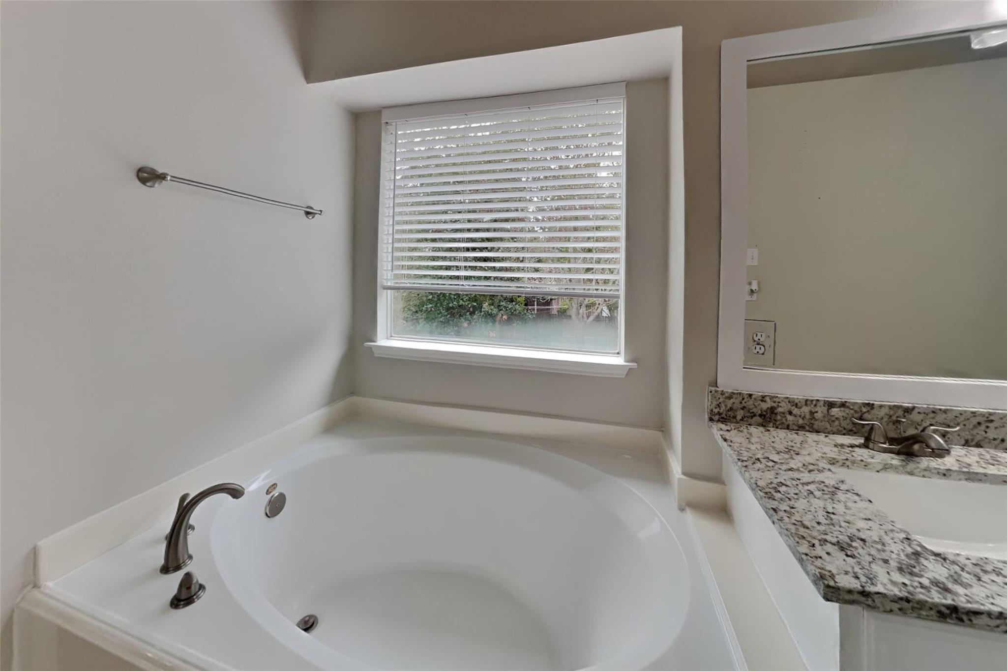 23127 Willow Canyon Drive Property Photo 11