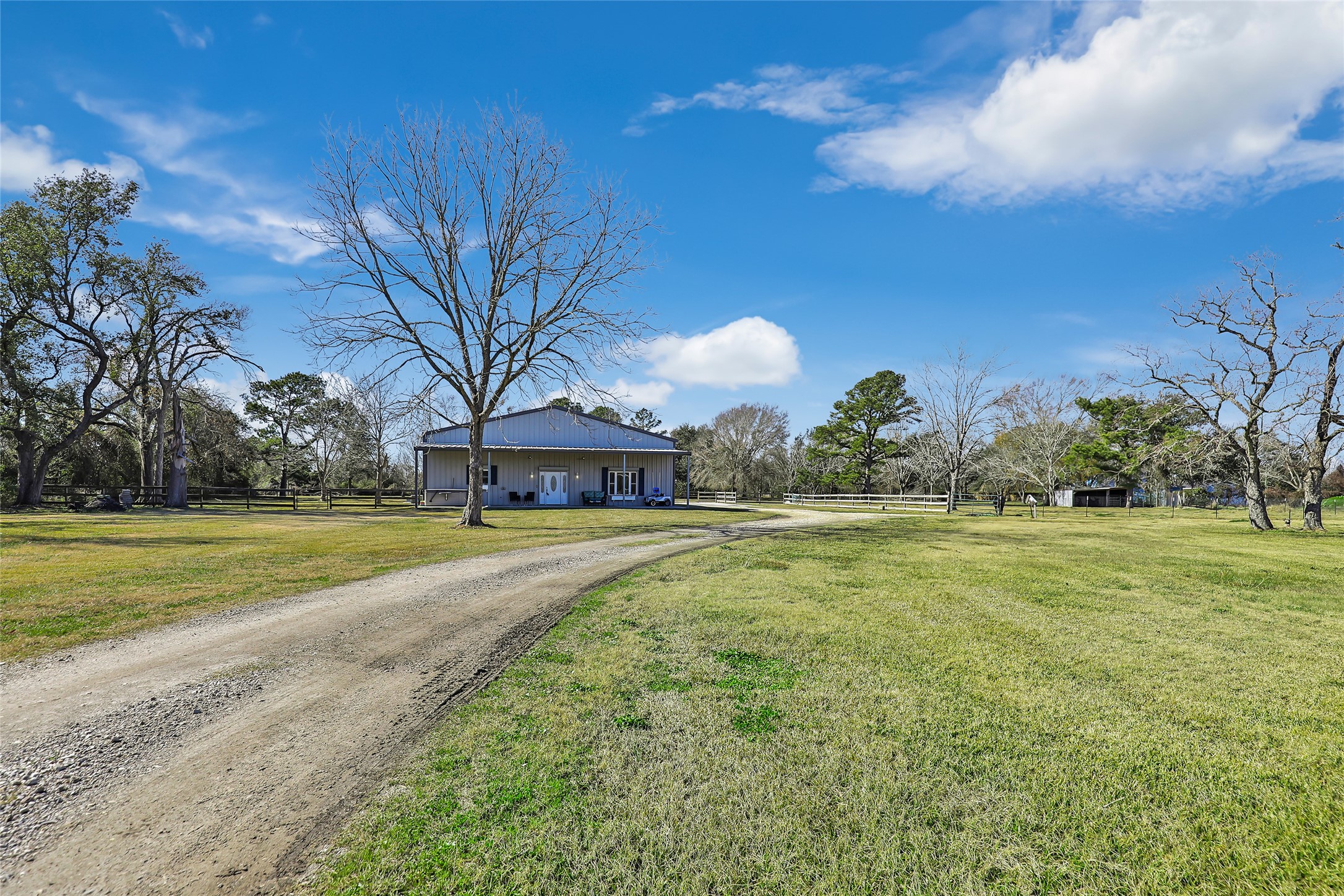 6180 Tri City Beach Road Property Photo