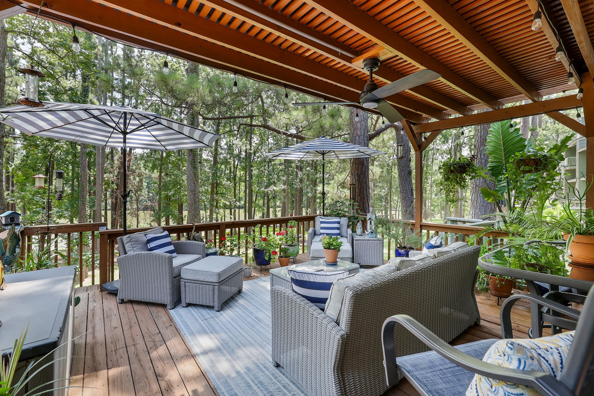 154 Villa Way Property Photo