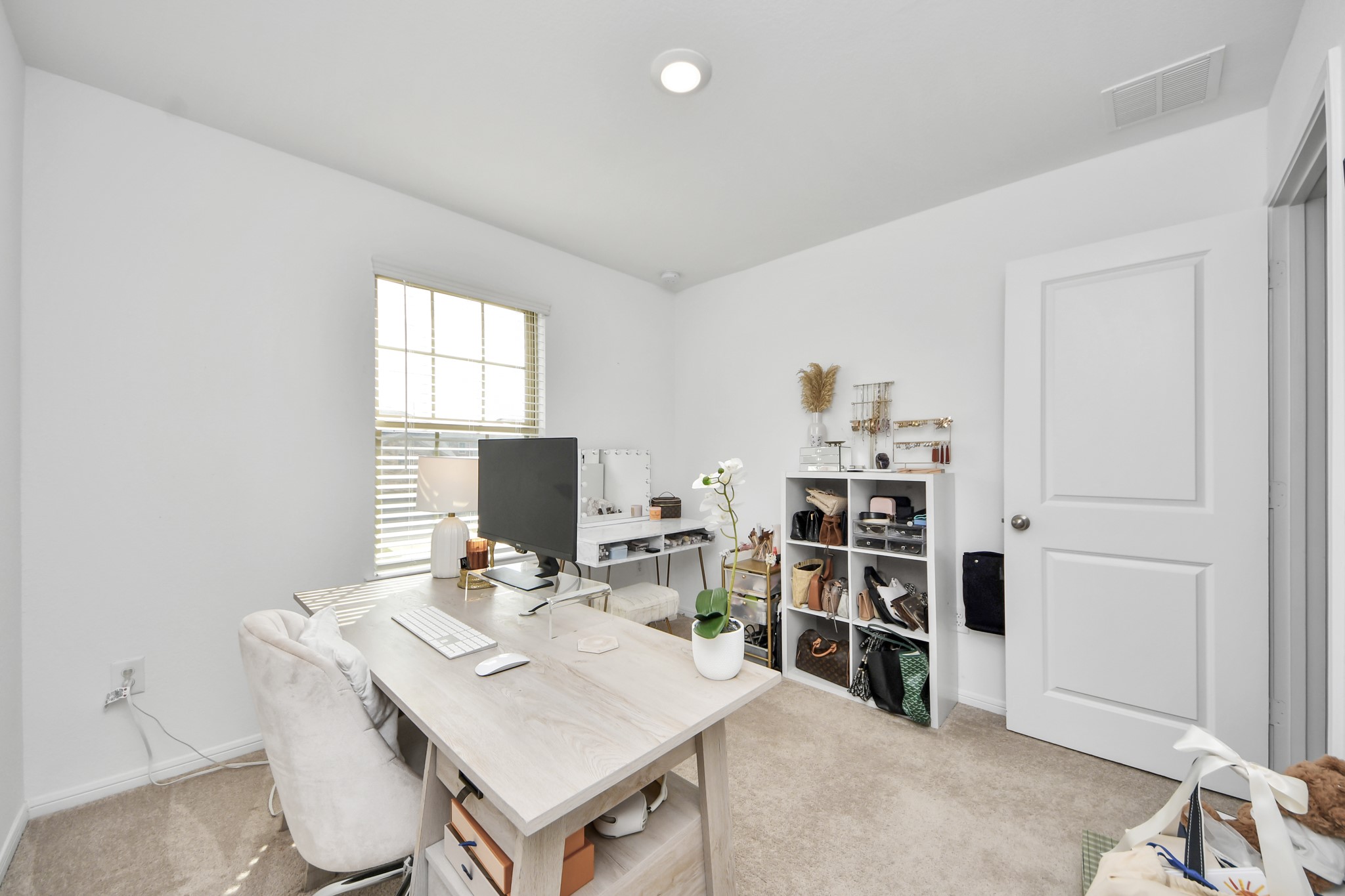 1055 Greenshank Drive Property Photo 29