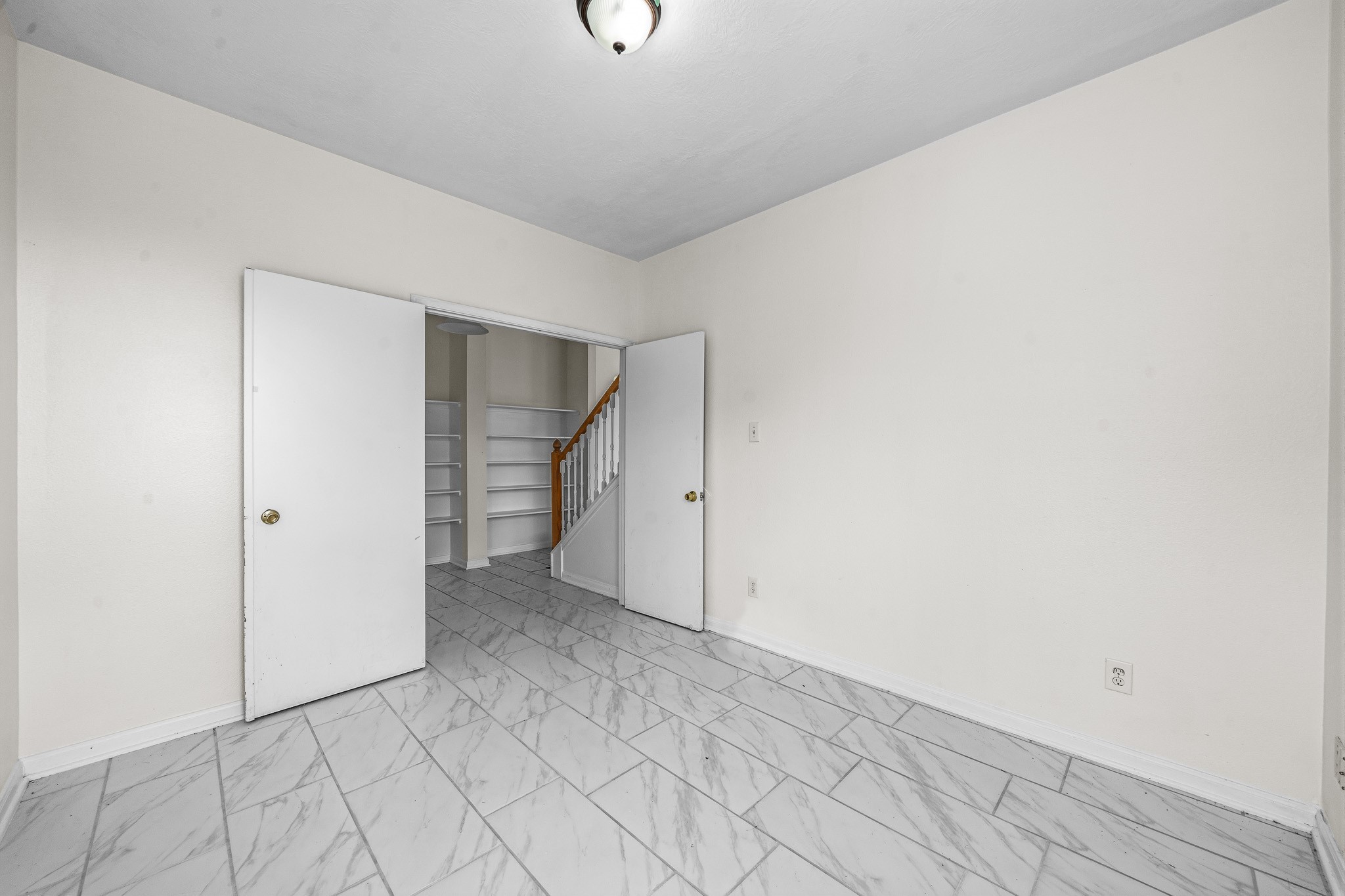 9641 Weldridge Drive Property Photo 19