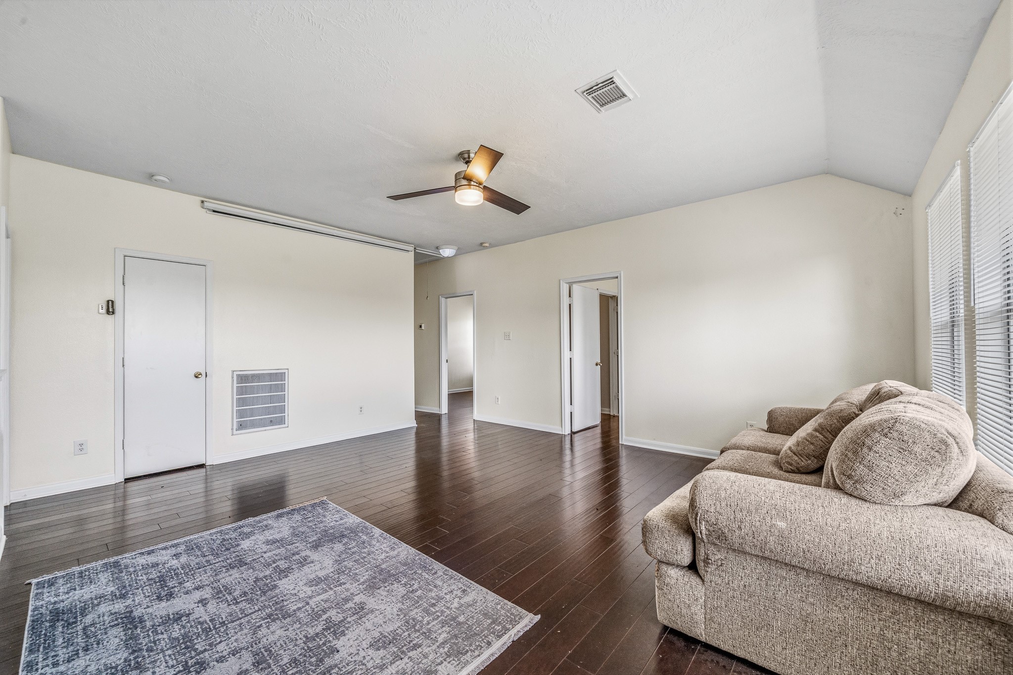 9641 Weldridge Drive Property Photo 20